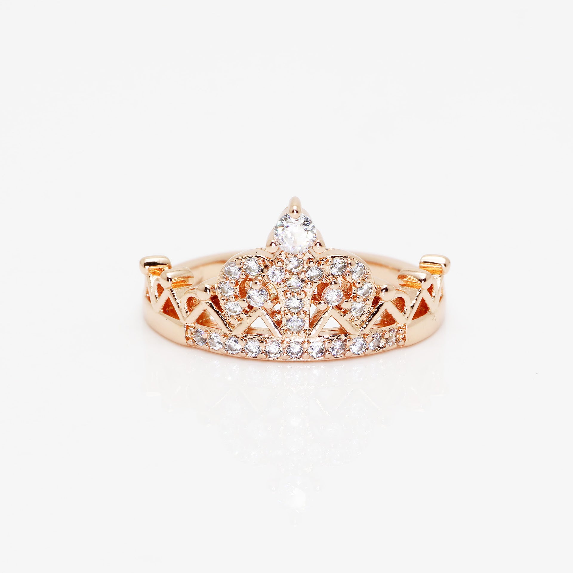 Elegant Zirconia Crown Style Ring for Women - Premium Cubic Zirconia Wedding Band, Engagement & Anniversary Jewelry Gift - Perfect for Bridal, Evening Wear & Special Occasions