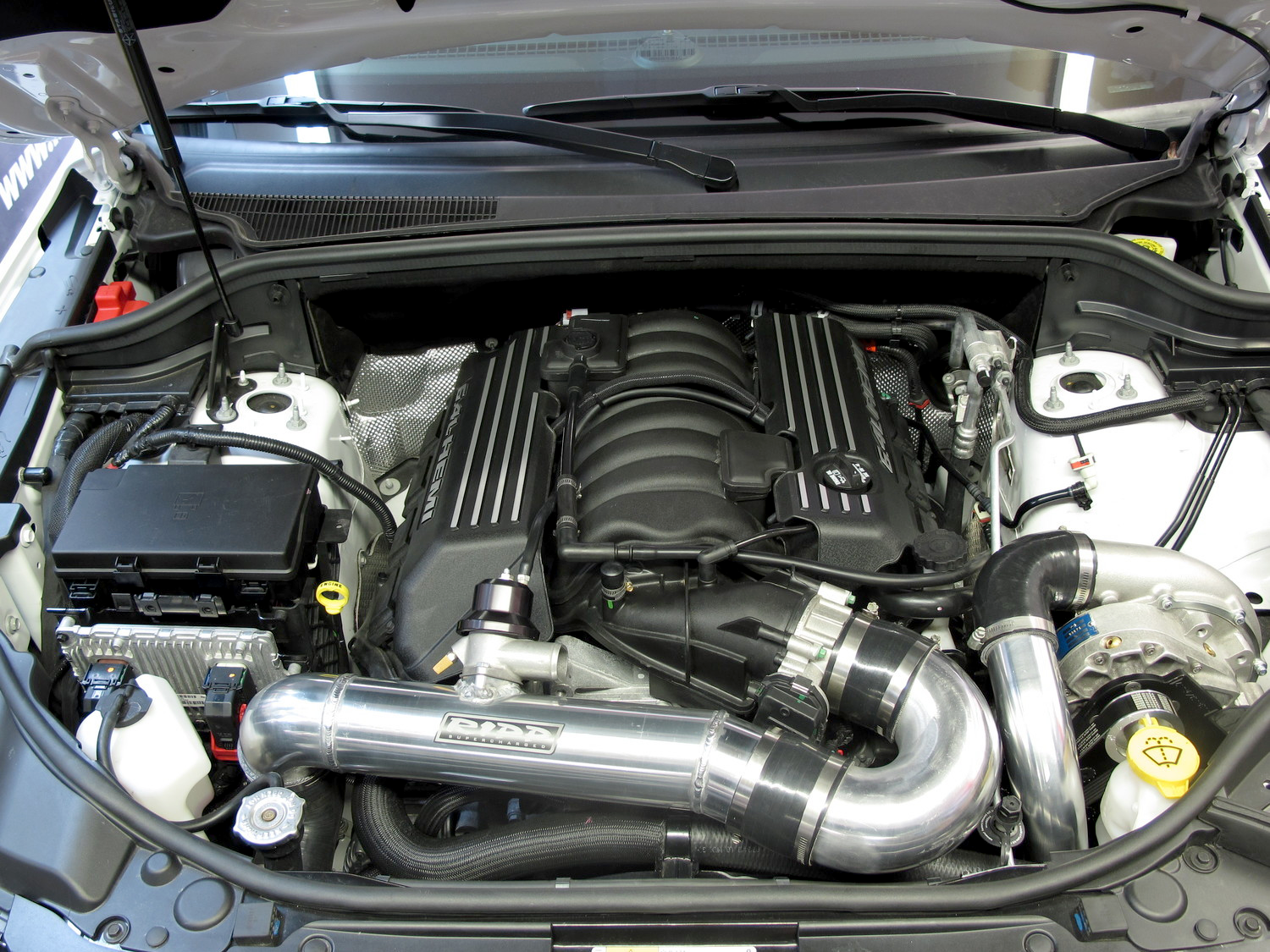 2012-2014 Jeep Grand Cherokee SRT 6.4L Supercharger Kit - High Performance Upgrade for Off-Road & Racing