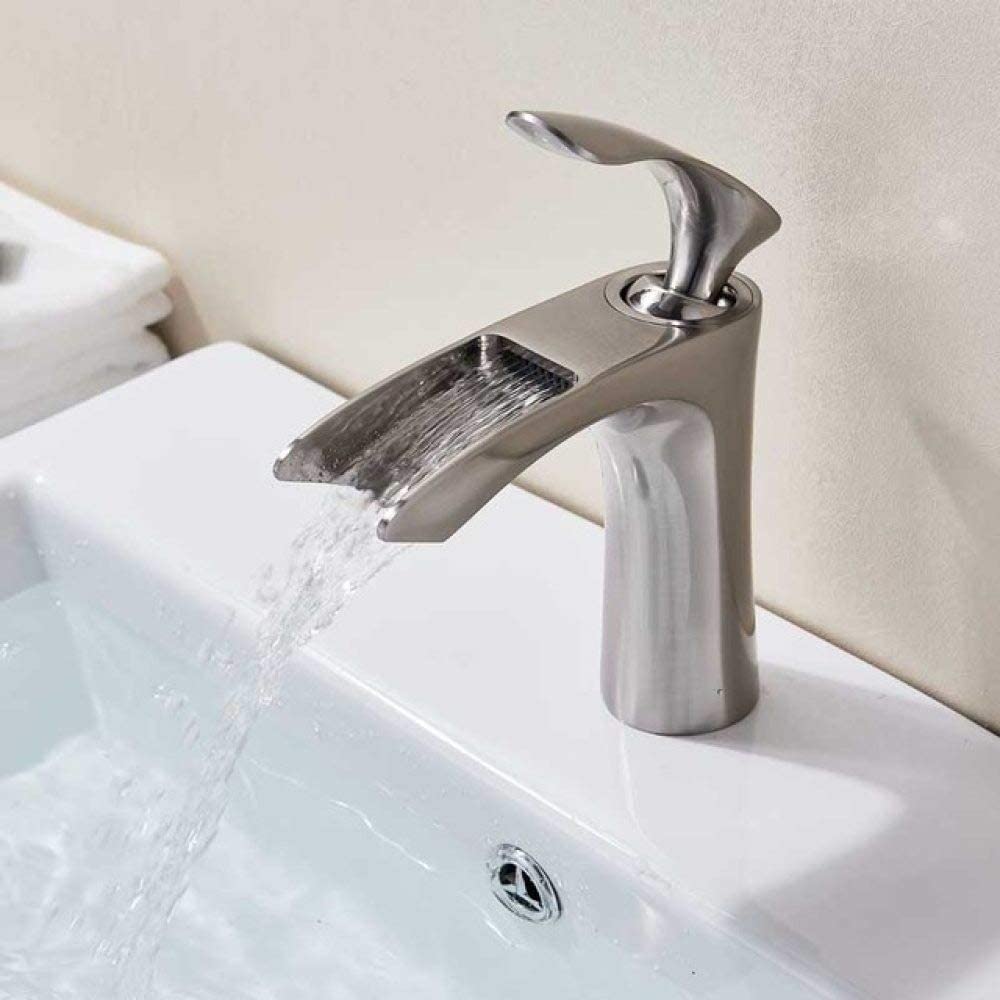 Stainless Steel Kitchen Sink Faucet with Single Handle - Deck Mounted Waterfall Basin Tap in Bright Chrome Finish - Hot & Cold Water Mixer for Bathroom Vanity - Perfect for Modern Kitchens and Bathroom Sinks