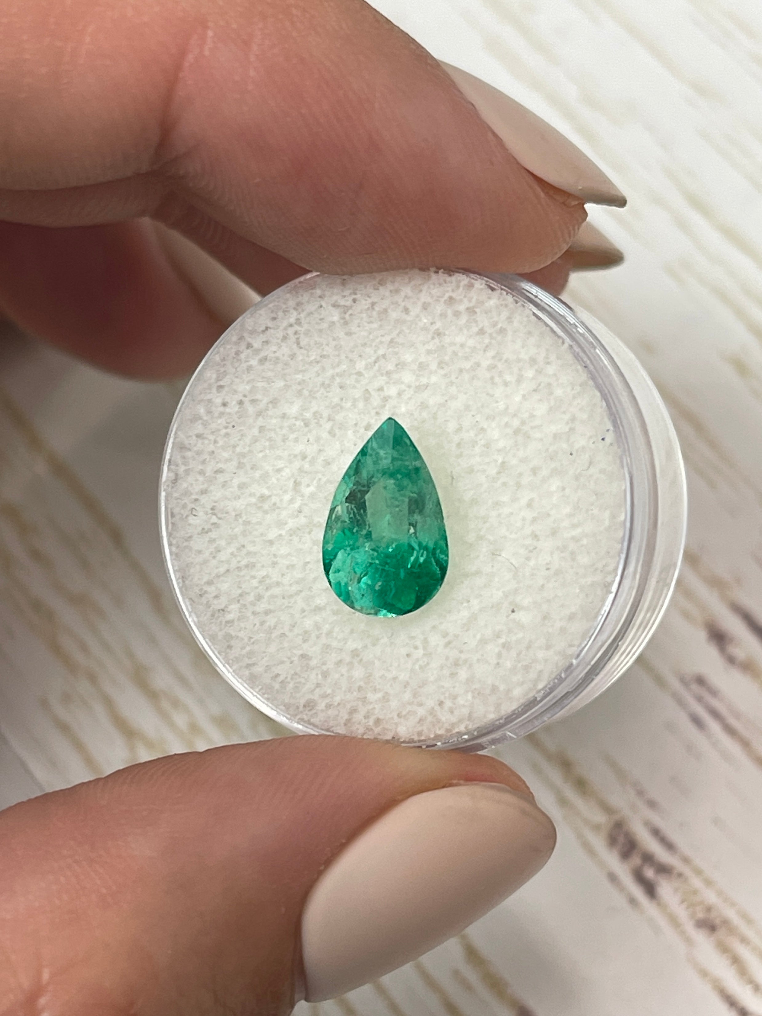 2.10 Carat Bi-Color Green Natural Loose Colombian Emerald Pear Cut Gemstone for Jewelry Making, Engagement Rings & Luxury Gifts