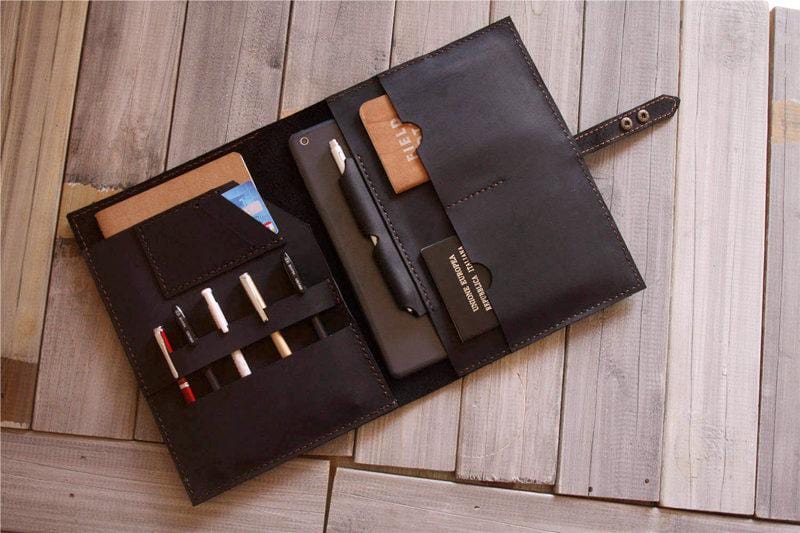 Premium Genuine Leather MacBook Pro Case - Custom Engraved Laptop Sleeve Cover for 13/14/15/16 Inch | Perfect for Office, Travel & Business Professionals
