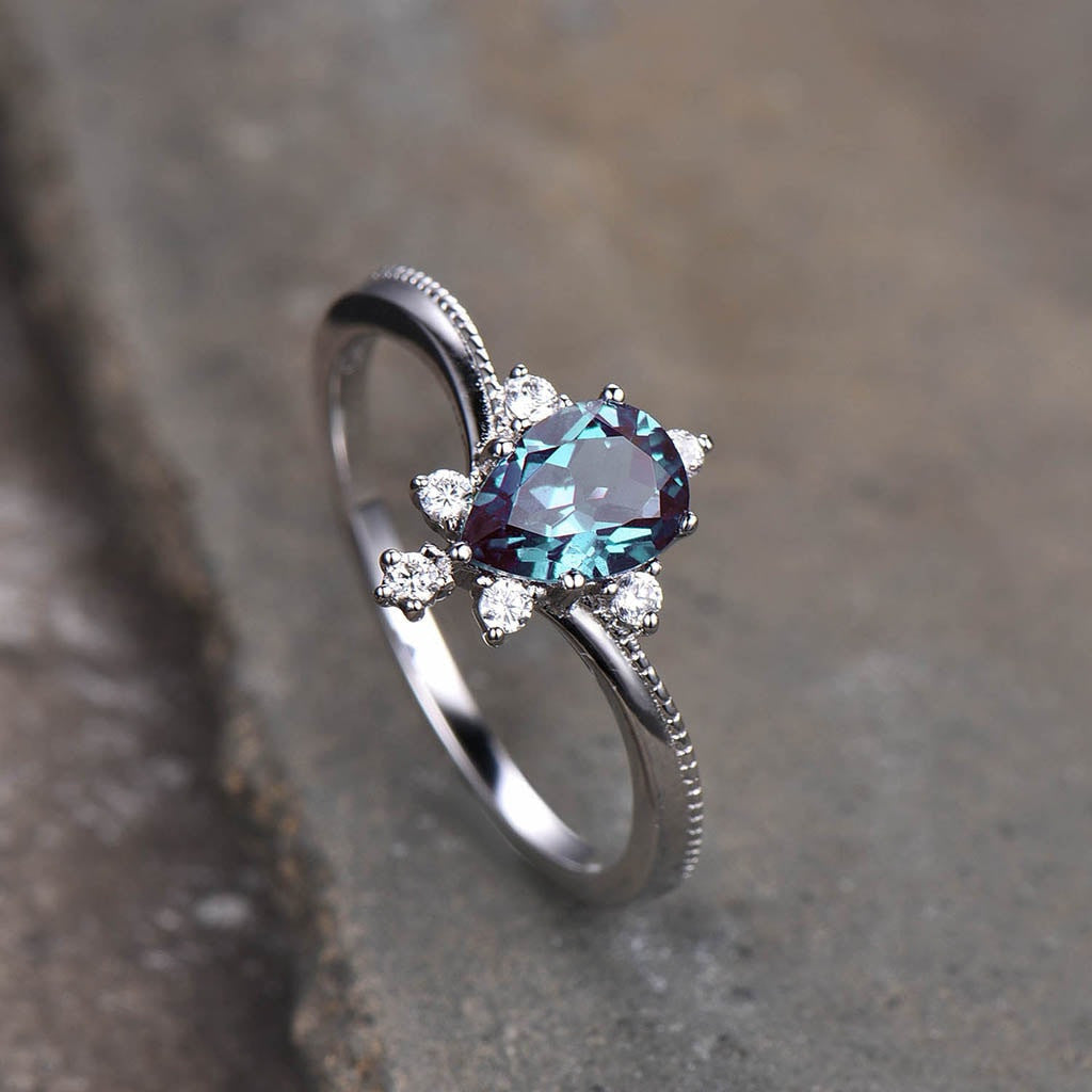 Exquisite Pear-Shaped Alexandrite Engagement Ring with Milgrain Detailing & Diamond Halo - Perfect for Proposals, Anniversaries & Special Occasions
