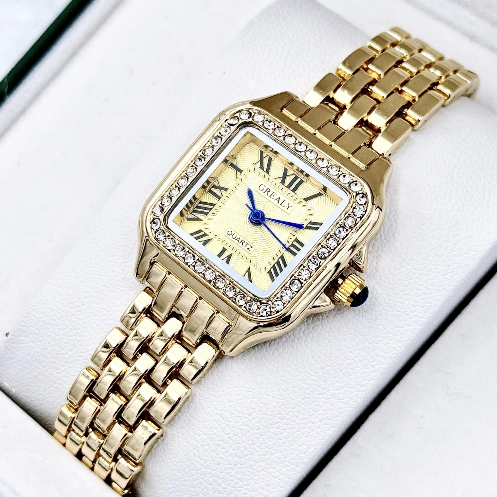 Stylish Magnetic Mesh Bracelet Watch for Women - Waterproof Quartz Fashion Watch - Perfect for Casual Wear, Office & Evening Outfits