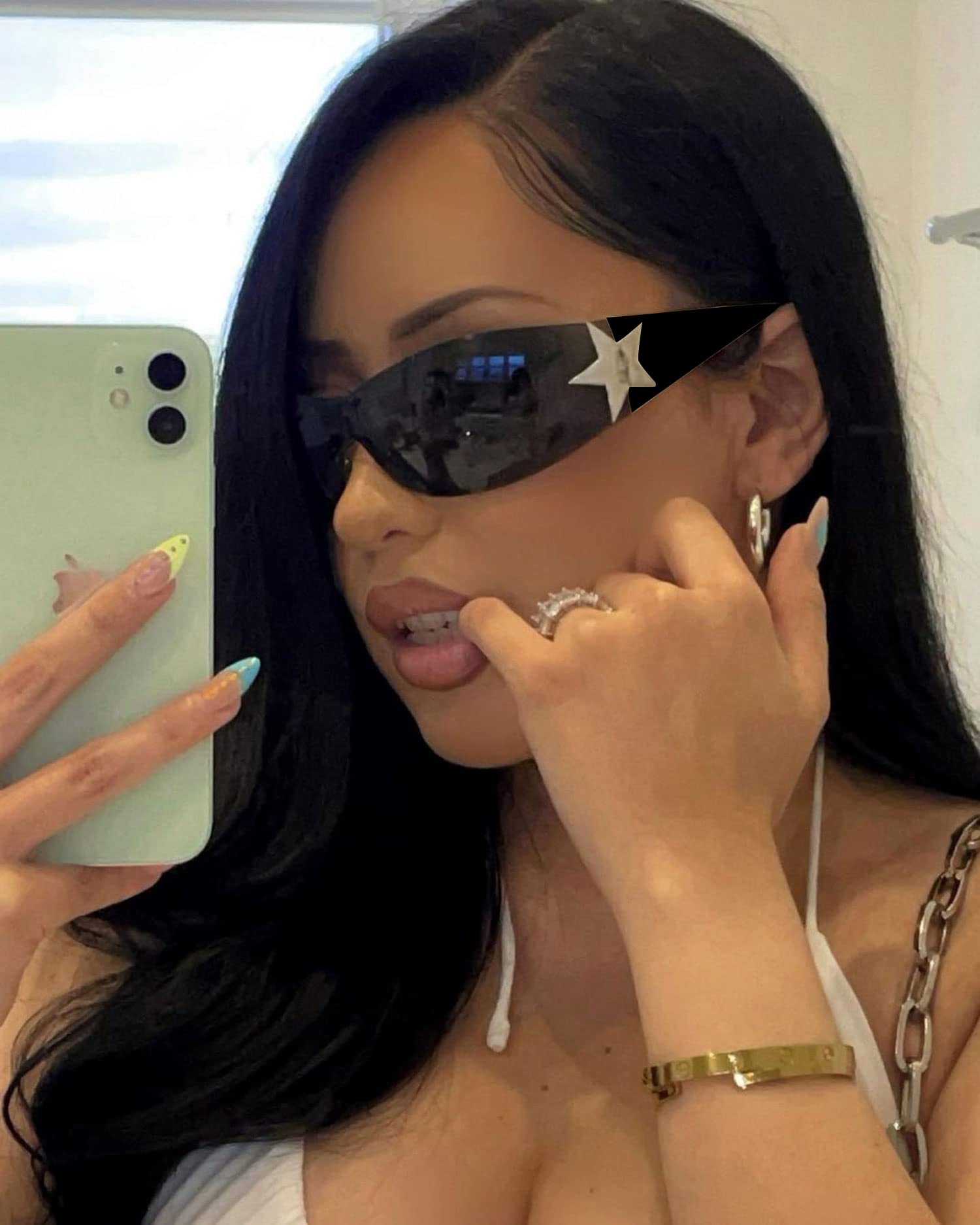 Trendy Y2K Rimless Sunglasses for Women & Men - Oversized Shield Wrap Around Sun Glasses with UV Protection - Perfect for Driving, Beach, and Fashion Outfits
