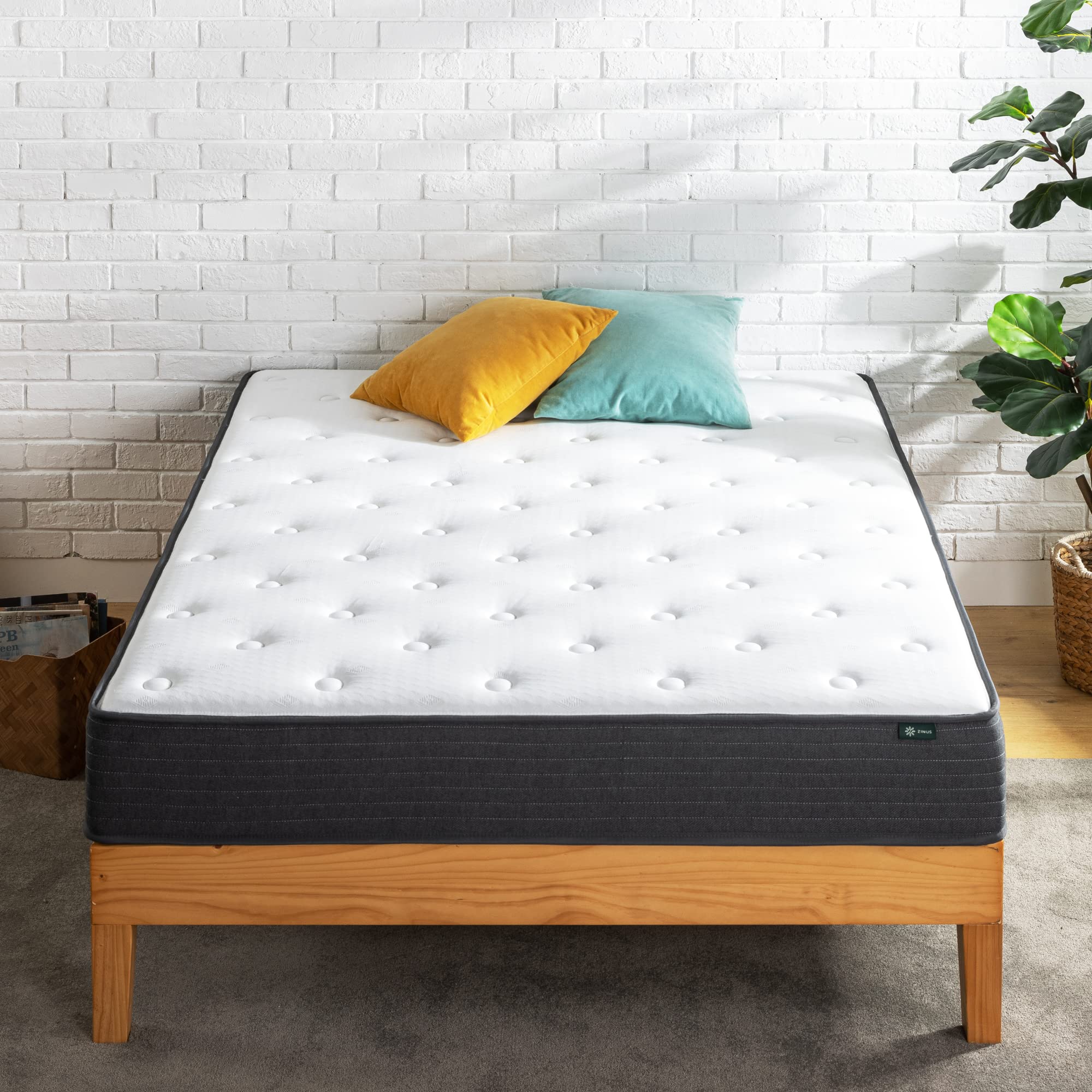 ZINUS 8 Inch Comfort Essential Pocket Spring Hybrid Mattress - Twin Size, Pressure Relieving Support, CertiPUR-US Certified, Mattress in a Box - Perfect for Guest Rooms, Kids' Beds & Small Spaces