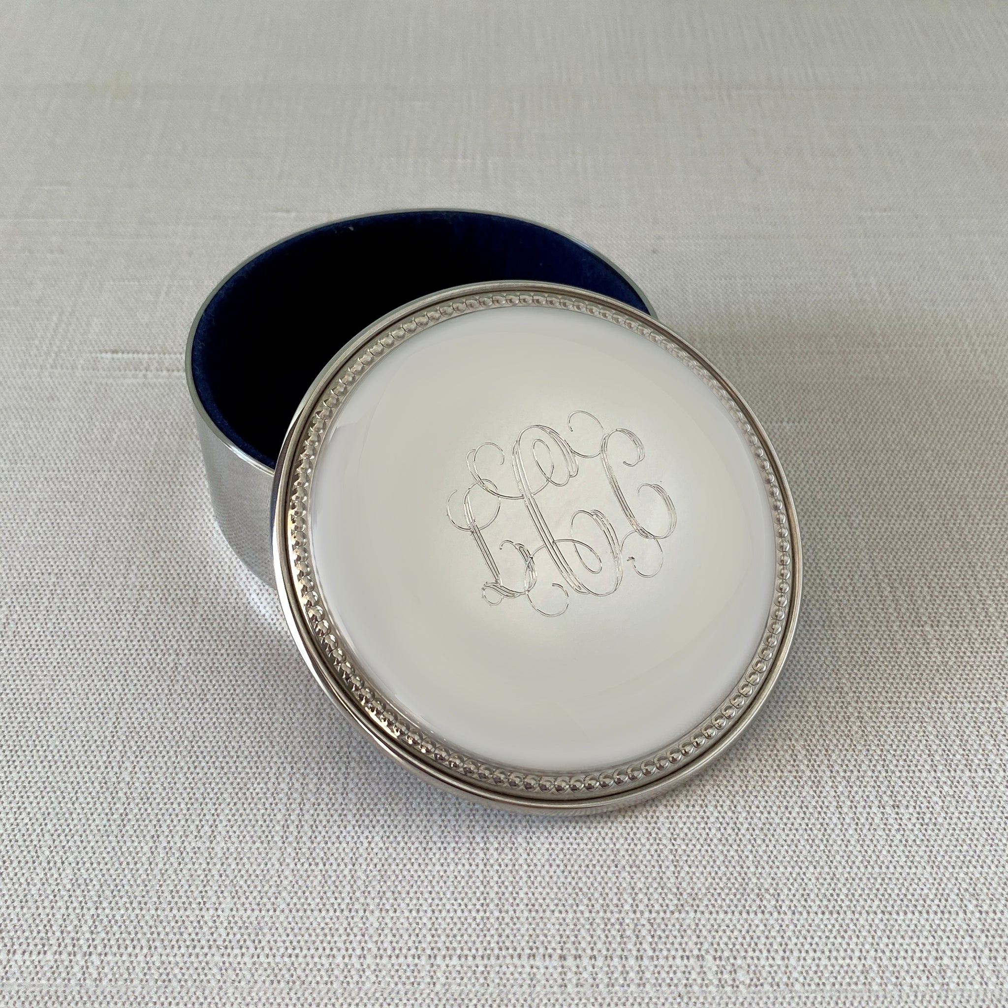 Elegant Pewter Round Beaded Jewelry Box - Perfect for Organizing Rings, Necklaces & Earrings - Ideal Gift for Women