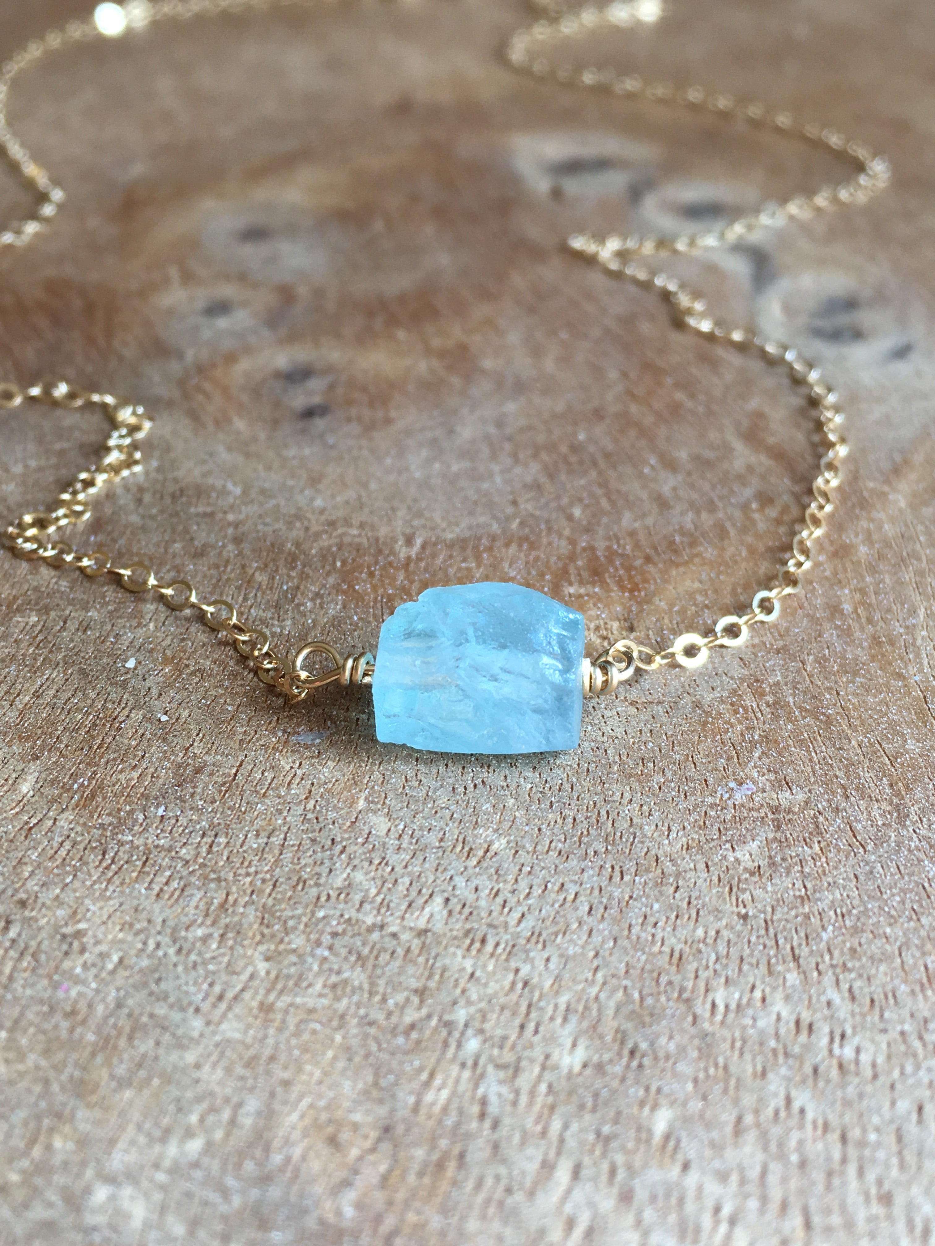 Elegant Raw Aquamarine Necklace - March Birthstone Jewelry Gift for Women, Mothers, Wives & Girlfriends | Perfect for Birthday, Anniversary, Valentine's Day & Everyday Wear