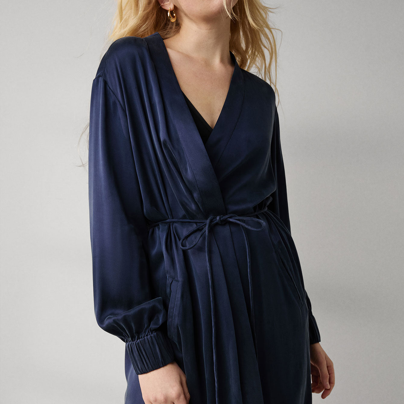 Luxury Washable Silk Long Robe for Women - Soft & Breathable Kimono Style Bathrobe - Perfect for Spa, Bridal, and Home Relaxation