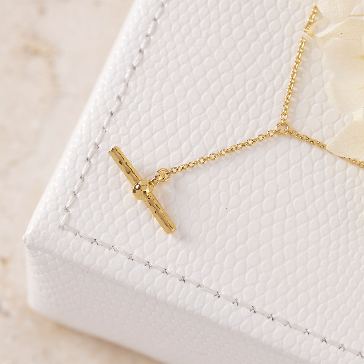 Elegant Gold Balance Necklace for Women - Perfect for Yoga, Meditation & Everyday Wear | Dainty Minimalist Jewelry Gift