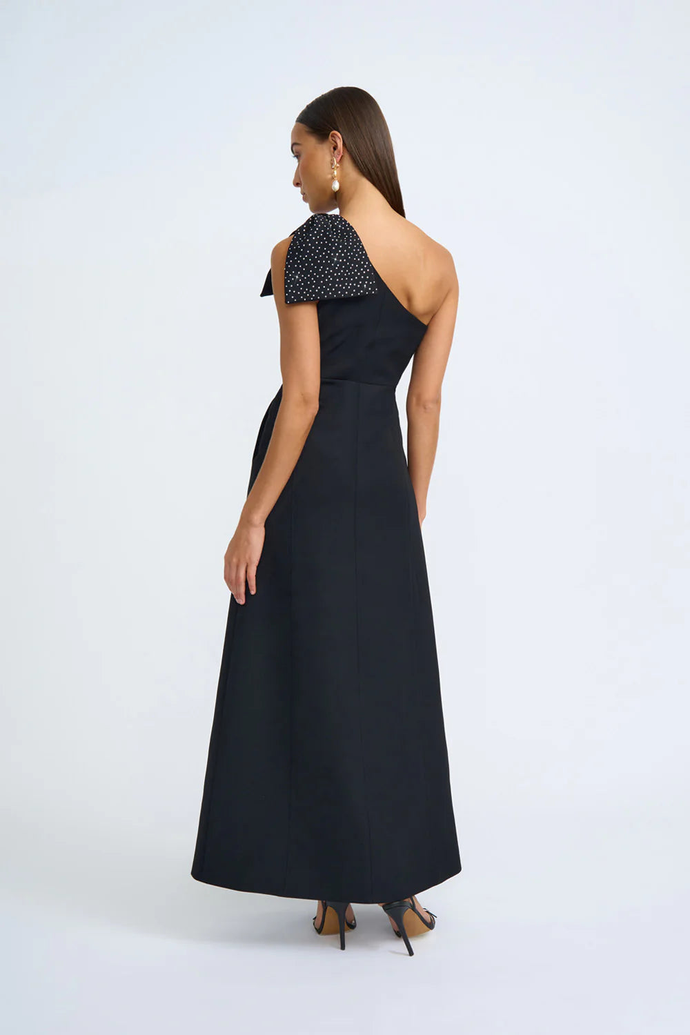 Elegant Black Tie Bow Gown - Formal Evening Dress for Prom, Wedding & Special Occasions
