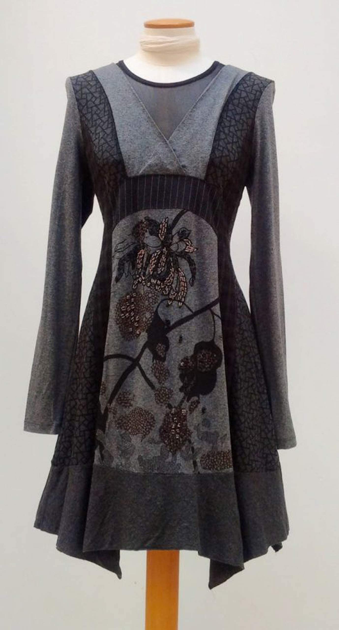 Angels Never Die Women's Dress in Anthracite - Elegant & Stylish Outfit for Parties, Dates & Special Occasions