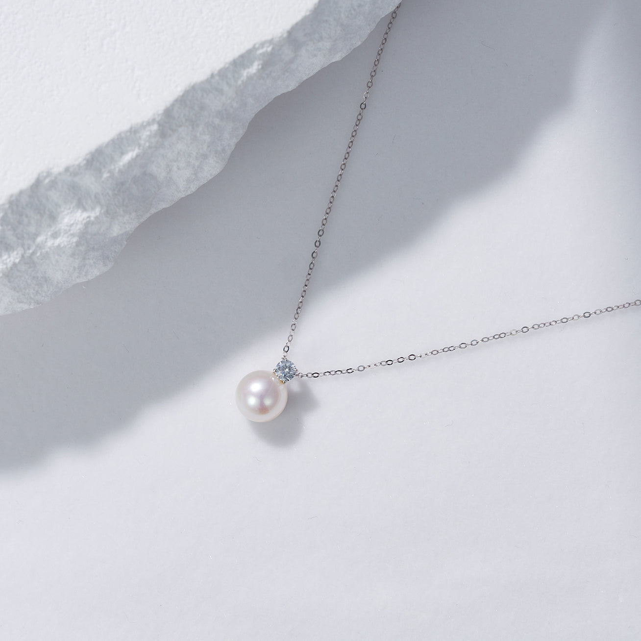 18K Solid Gold Freshwater Pearl Necklace for Women - Elegant Bridal Jewelry Gift (KN00162) | Perfect for Weddings, Anniversaries & Special Occasions