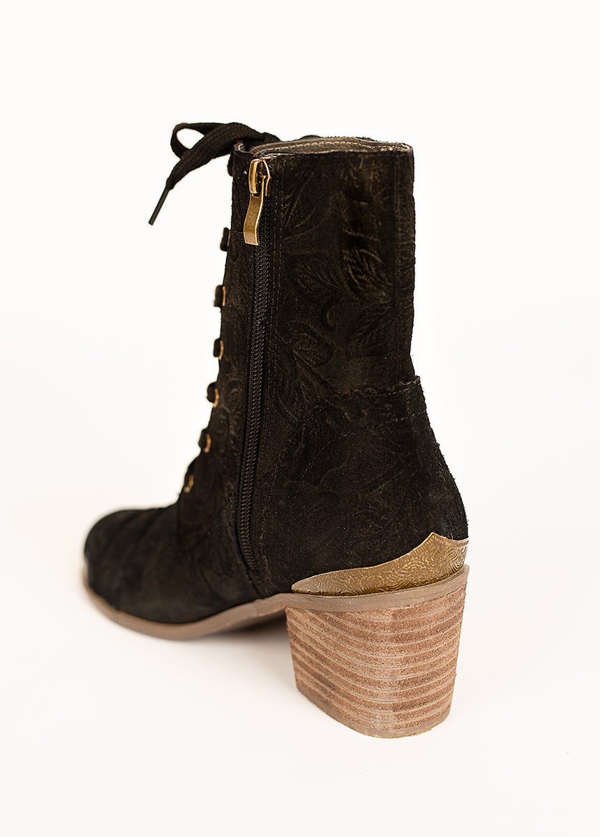 Black Bonnie Boots - Stylish & Comfortable Women's Ankle Boots for Fall & Winter Fashion | Perfect for Casual Outfits, Office Wear & Night Out