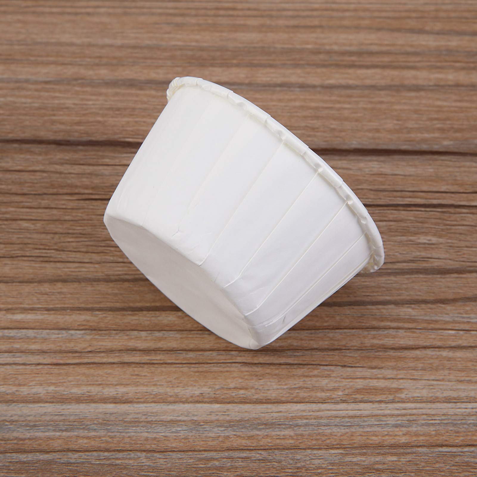 Hyuduo 100PCS Round White Paper Baking Cups for Muffins & Cupcakes - Mini Baking Liners for Home Baking, Parties, Weddings & Festivals - Perfect for Snacks, Desserts & Holiday Treats