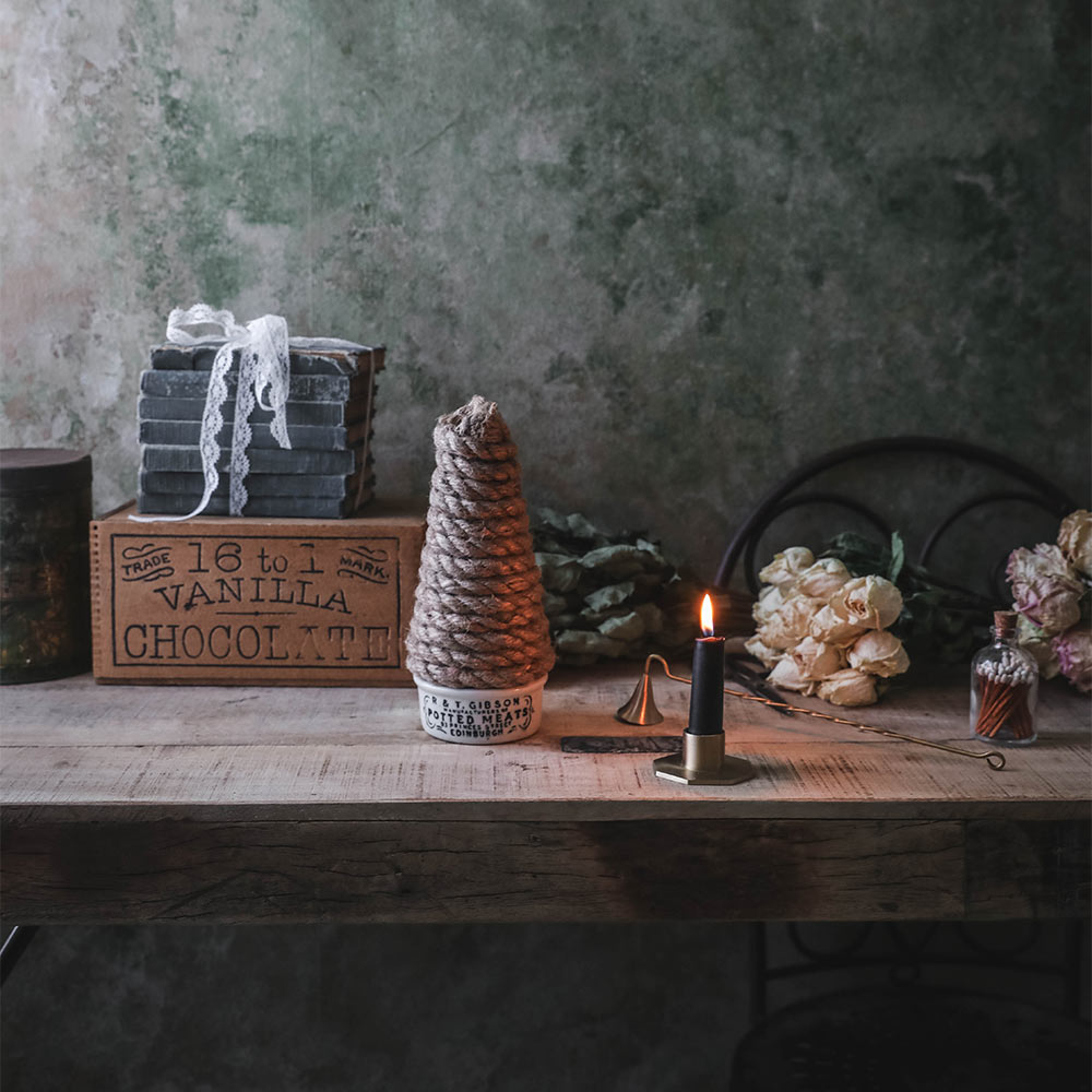 Elegant Petite Brass Candle Holder for Table Decor - Perfect for Weddings, Romantic Dinners & Home Decoration