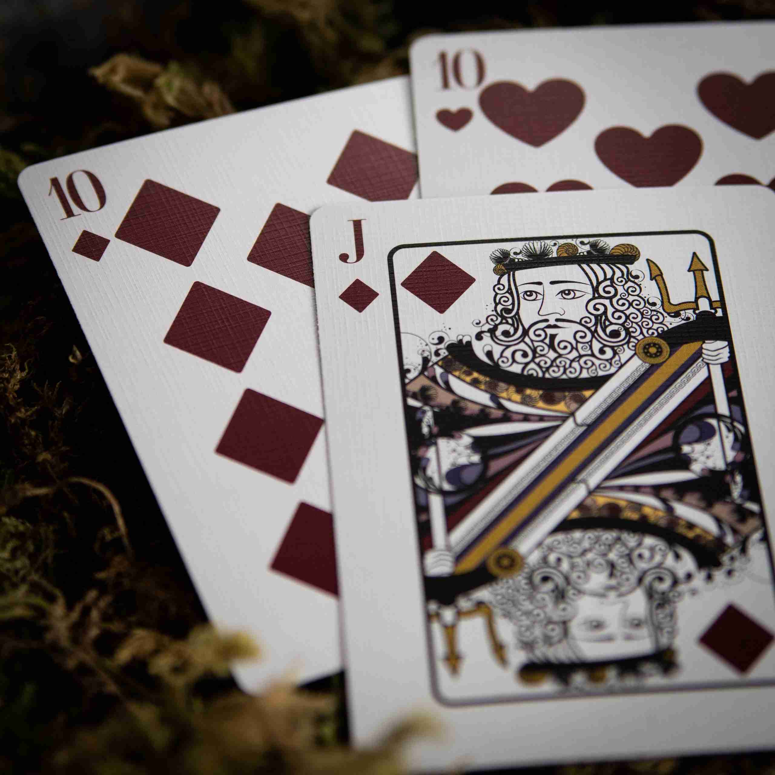 Fillide Acqua V2 Premium Playing Cards - Waterproof & Durable for Poker, Magic Tricks & Cardistry - Perfect for Outdoor, Travel & Casino Nights