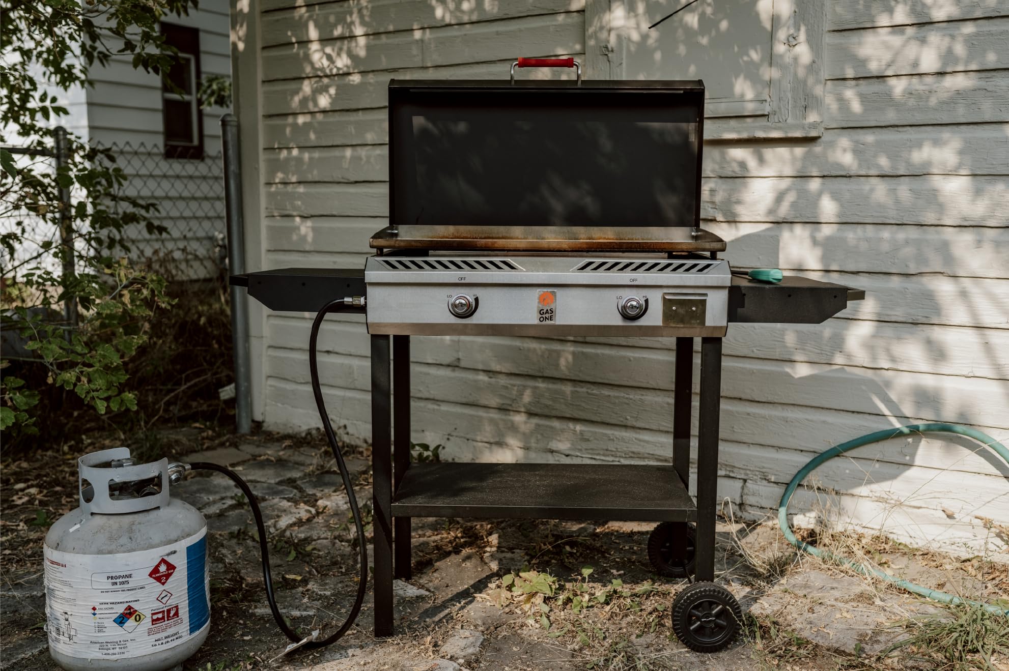 GasOne 2-Burner Propane Griddle Stove with Flat Top Grill - Outdoor Modular Cast Iron Grill & Griddle Combo with Cover, Side Shelves & Wheels - Perfect for Camping, Tailgating, Backyard BBQs and Outdoor Cooking