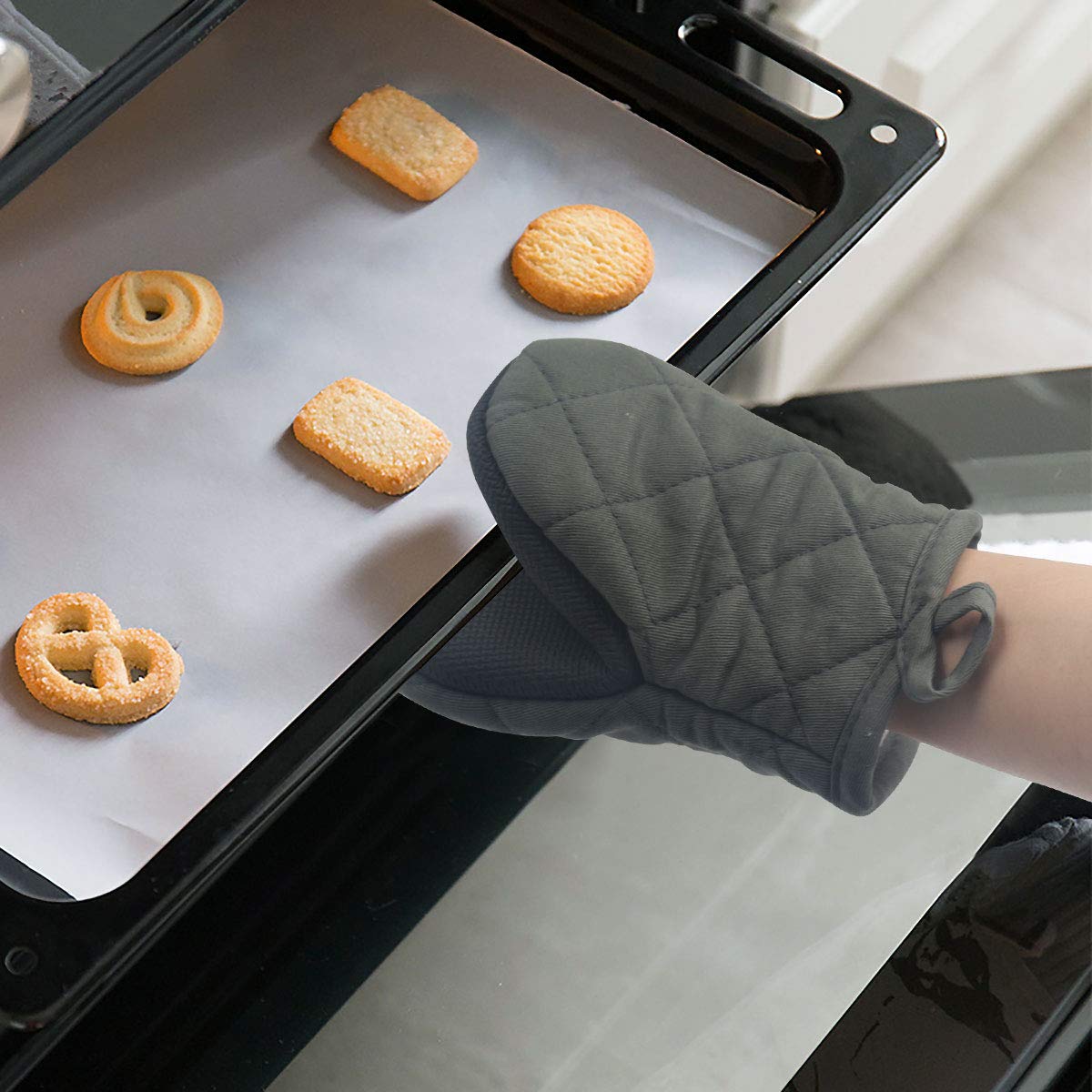 Heat Resistant Neoprene Mini Oven Mitts (2-Pack) - 500°F Protection with Non-Slip Grip & Hanging Loop - Perfect for Baking, Cooking, Grilling & Handling Hot Pots/Pans (Greyish-Green)