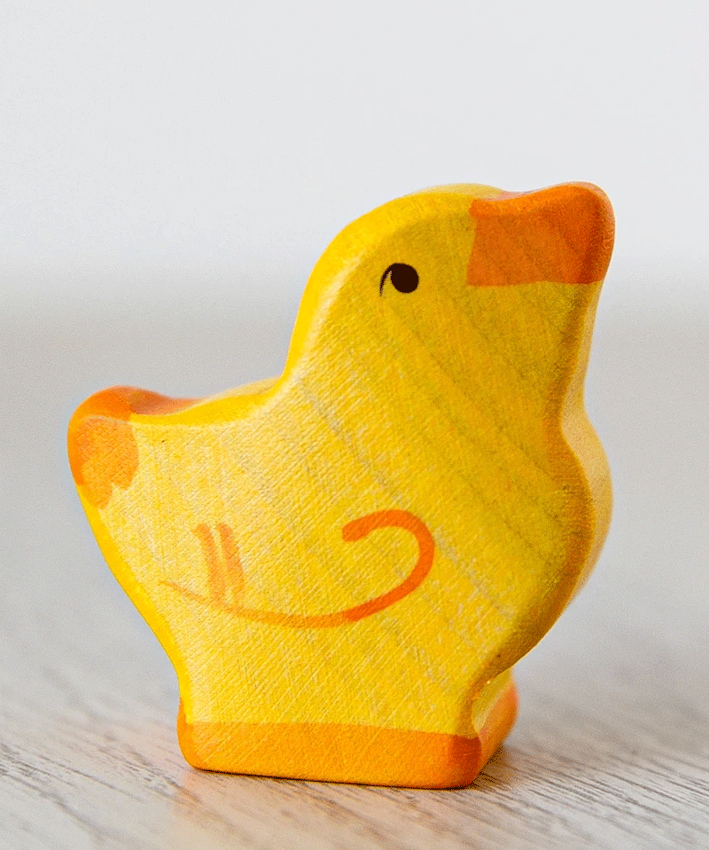 Holztiger Wooden Chick with Raised Head - Handcrafted Wooden Animal Toy for Kids, Perfect for Waldorf Play, Nursery Decor & Imaginative Playtime