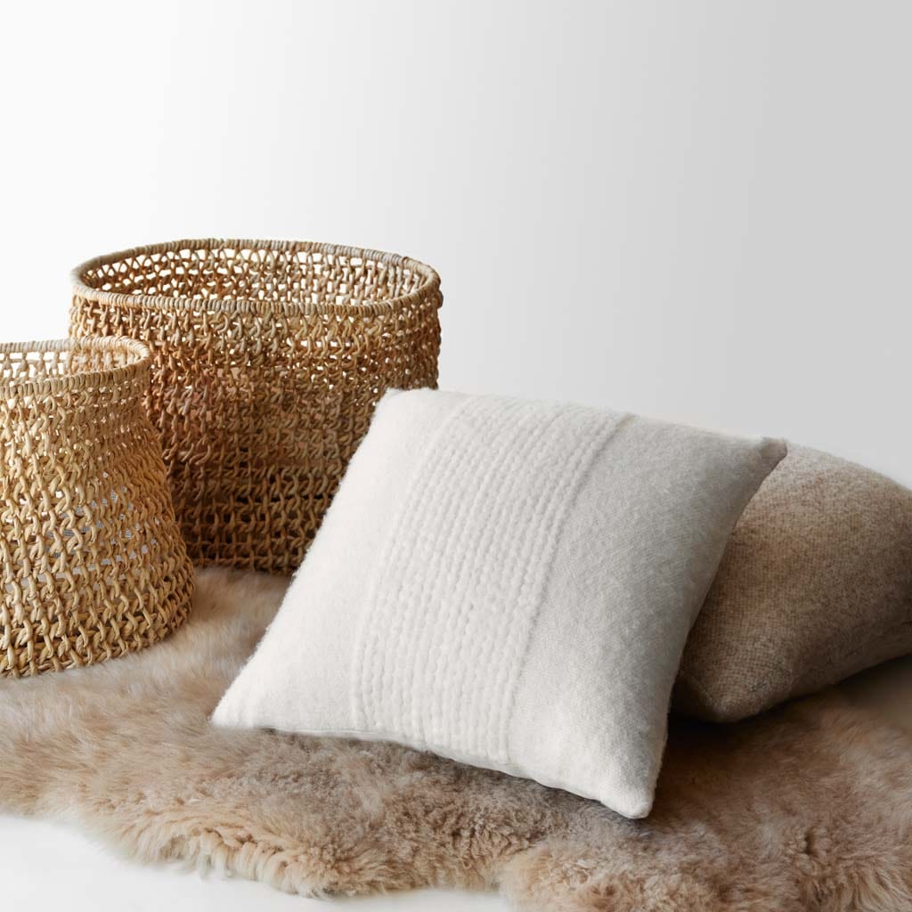 Premium Large Sheepskin Throw Blanket - Ultra Soft & Luxurious for Cozy Home Decor - Perfect for Sofa, Bed, and Winter Warmth