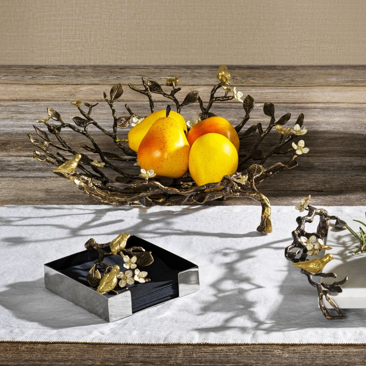 Elegant Lovebirds Centerpiece Bowl for Wedding & Home Decor - Perfect for Romantic Table Settings & Gift Giving