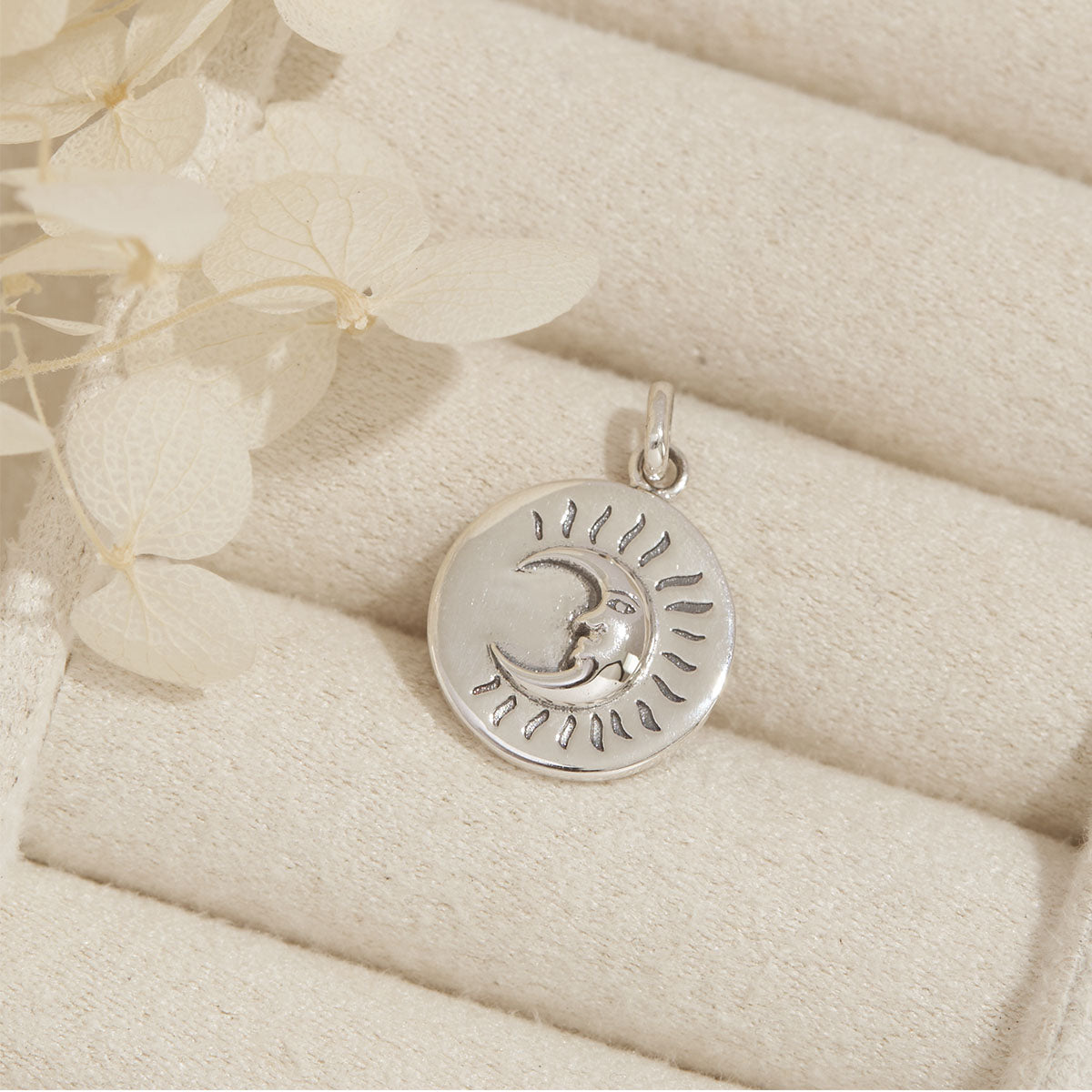 Sun and Moon Tarot Necklace - Spiritual Jewelry for Protection & Guidance | Perfect for Meditation, Yoga & Daily Wear