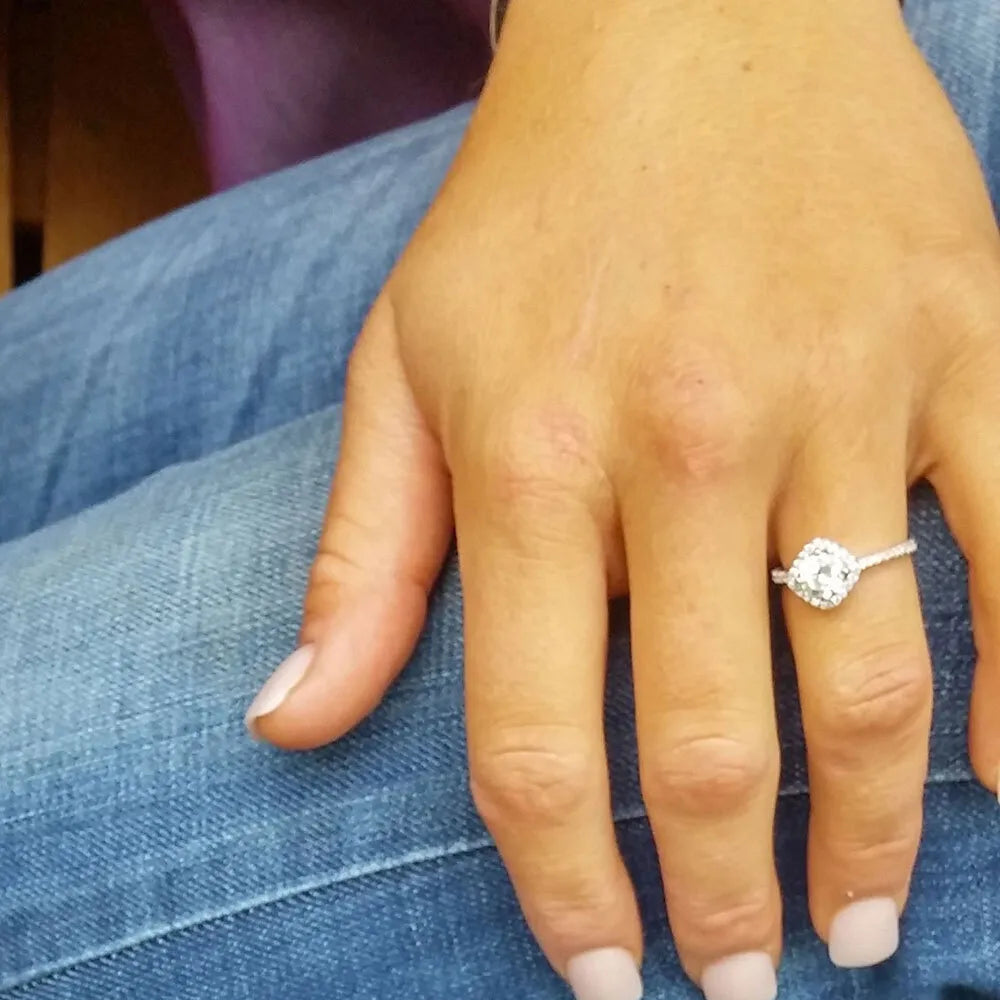 Exquisite Halo Engagement Ring for Women - Square Cut Diamond Wedding Band - Perfect for Proposals, Anniversaries & Special Occasions
