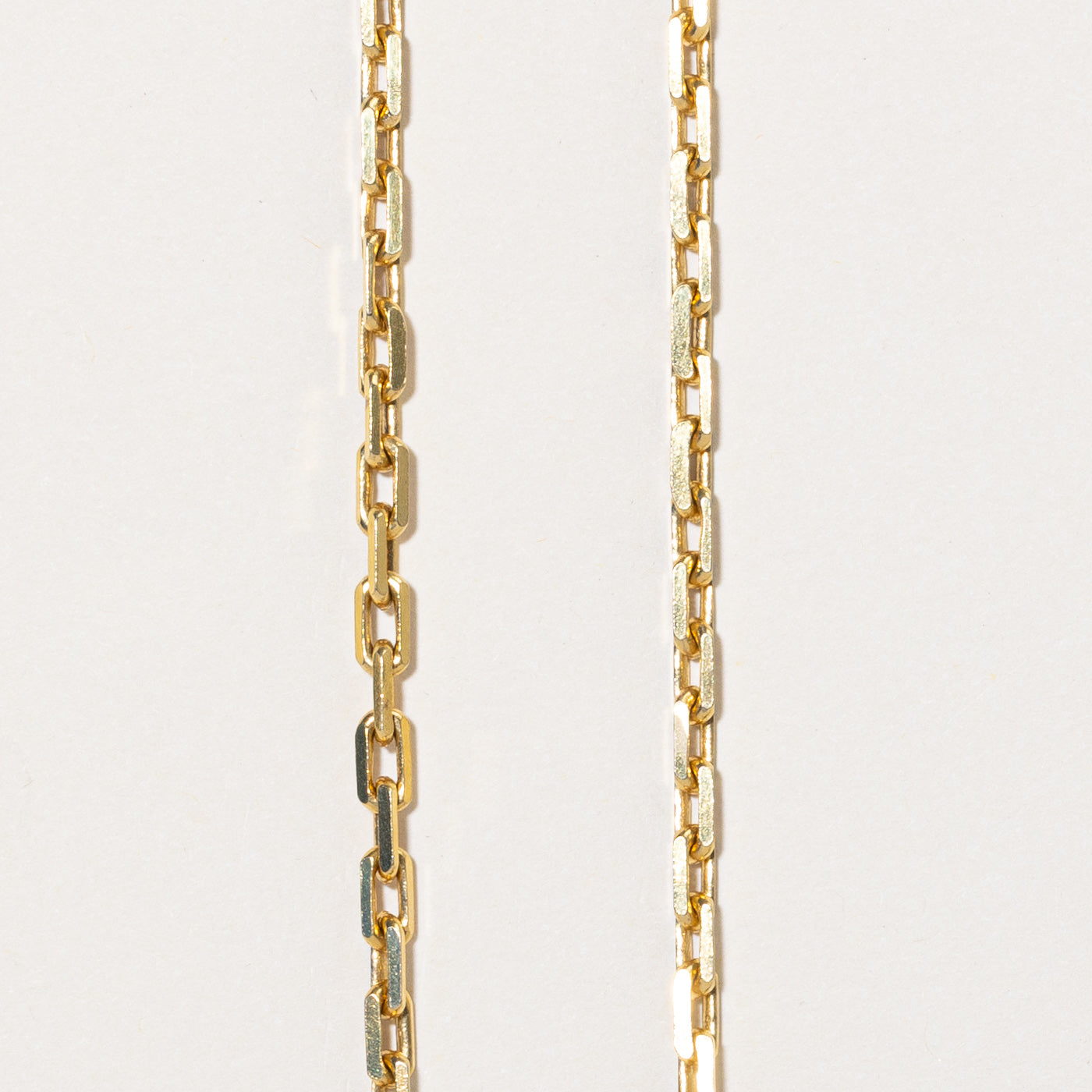 18K Yellow Gold Oval Link Chain Necklace - 20 Inches | Elegant Layering Piece for Women, Perfect for Everyday Wear & Special Occasions