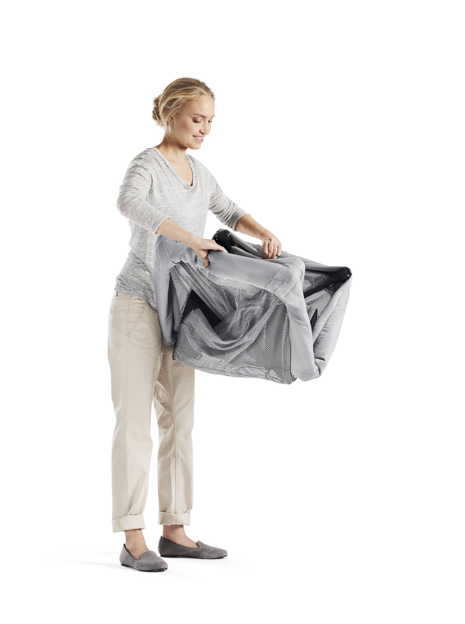 BabyBjörn Travel Crib Light - Portable Folding Baby Bed for Travel & Home, Black (040280US), One Size - Perfect for Airplanes, Hotels & Grandparents' House