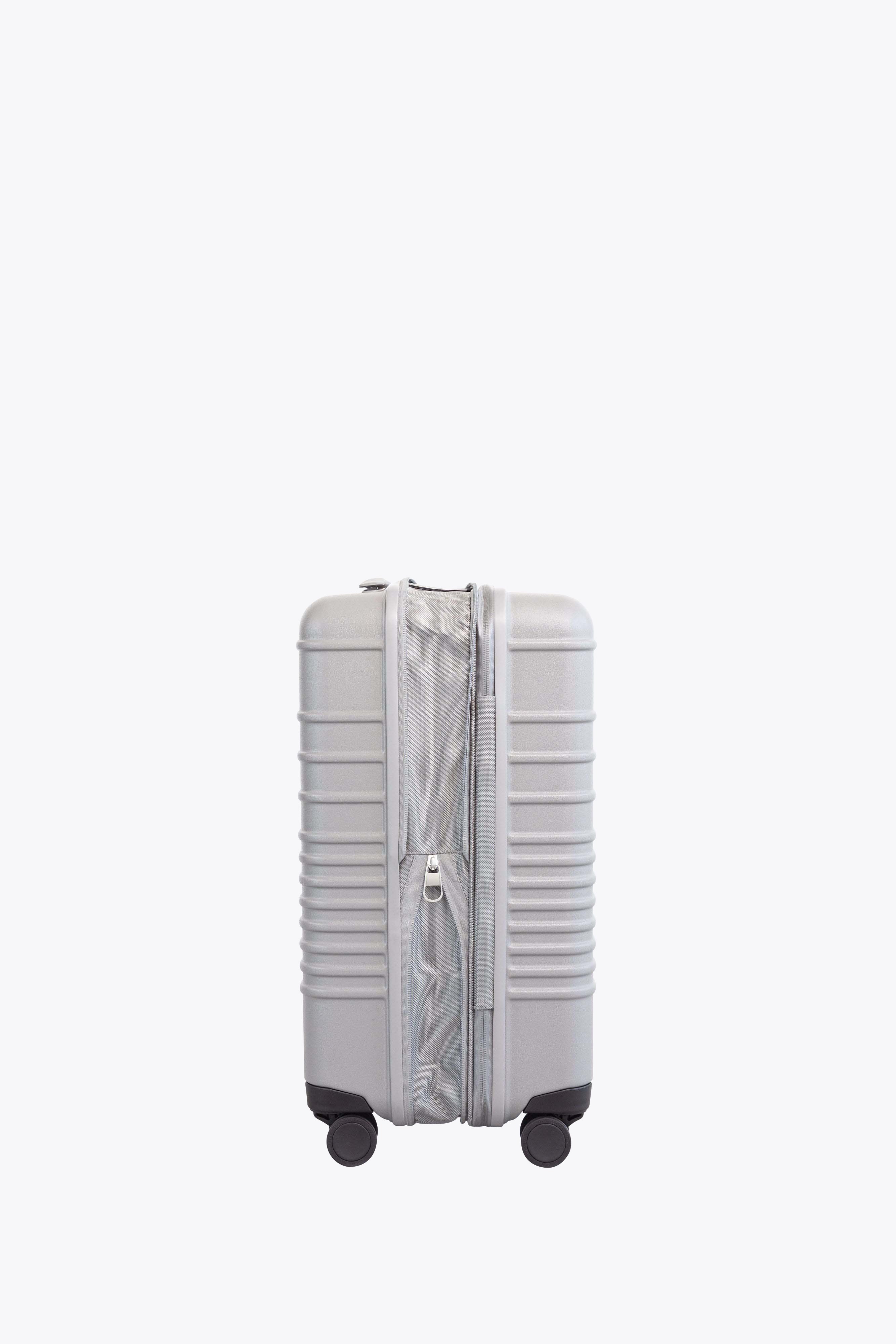 Grey Carry On Roller Luggage - Lightweight & Durable Suitcase for Air Travel, Business Trips & Weekend Getaways