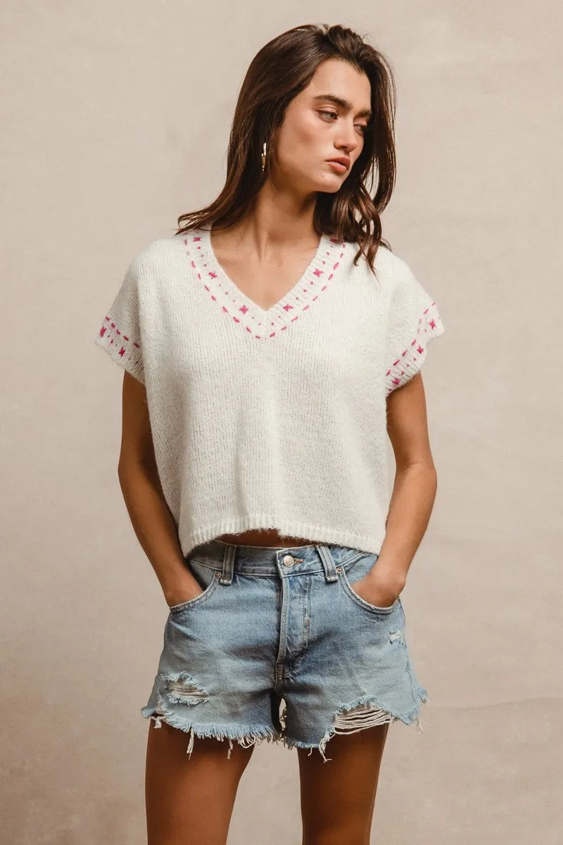 BiBi Knit Solid Contrast Stitch Detail Short Sleeve Sweater for Women | Casual Pullover Top for Spring & Fall | Perfect for Office Wear, Date Nights and Weekend Outfits