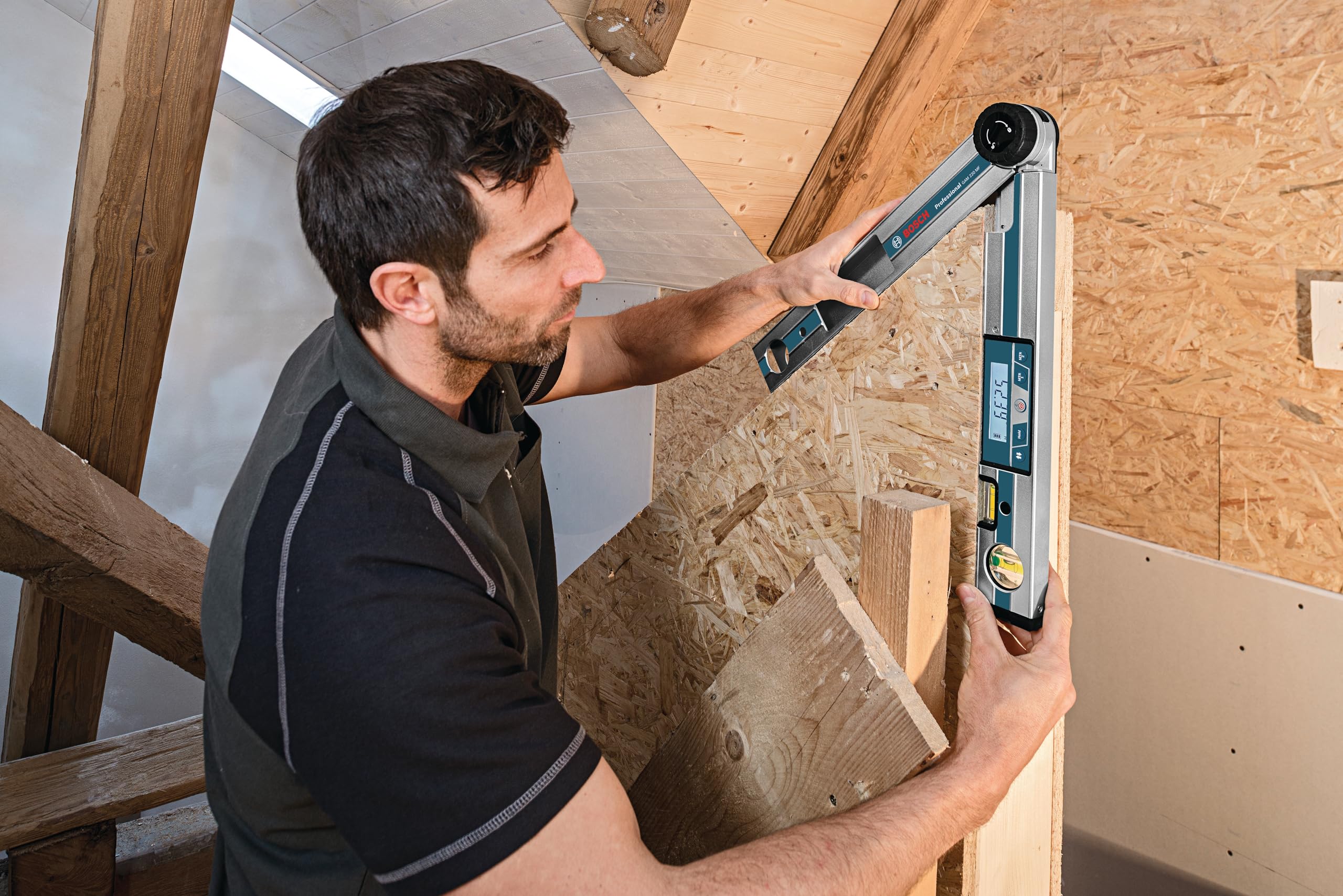 Bosch GAM 220 MF 4-in-1 Digital Angle Finder with Leg Extension - Includes 4 AA Batteries & Carrying Case - Perfect for Woodworking, Metalworking, and DIY Projects