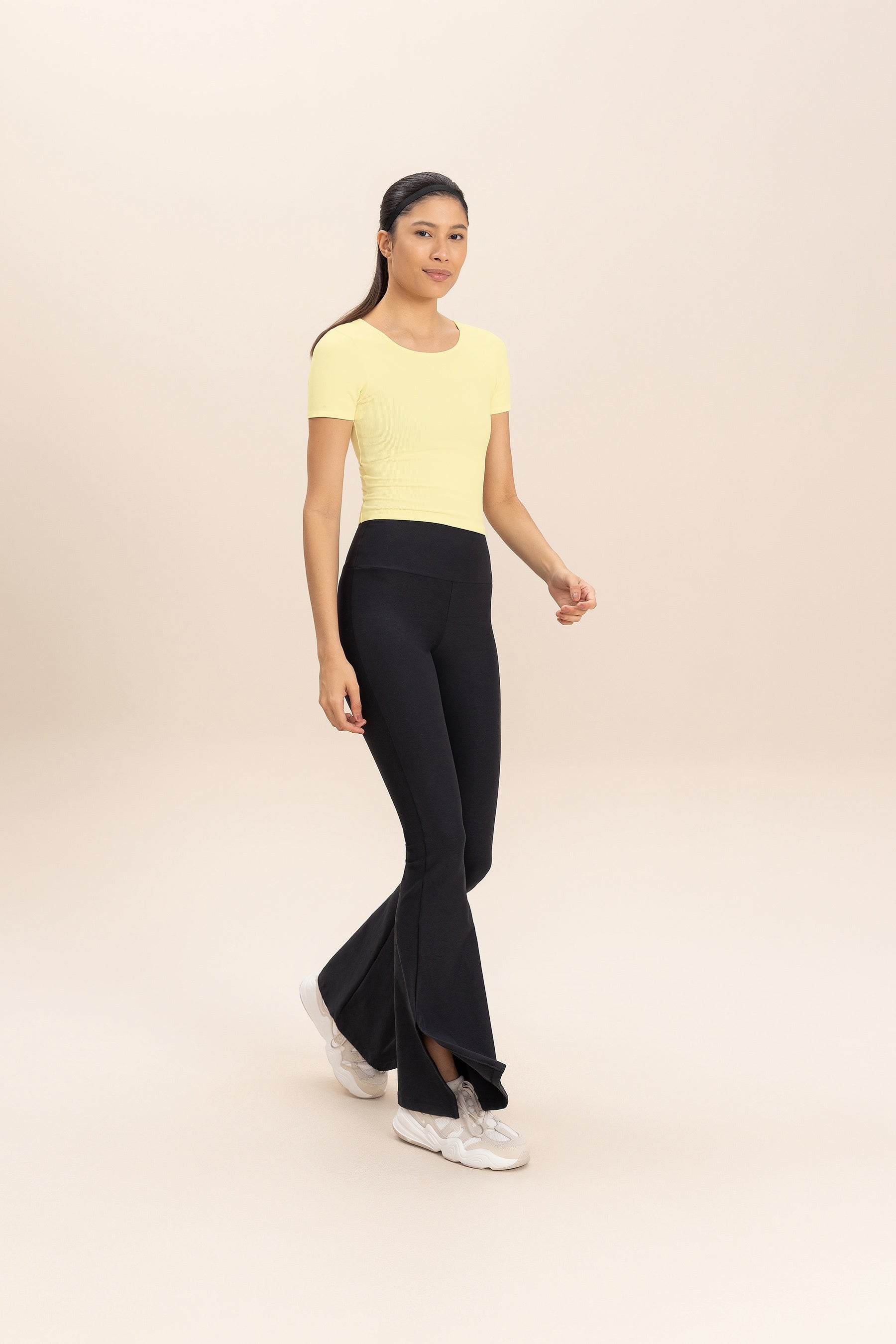 Seamless Knit® T-Shirt for Men & Women - Soft Comfortable Stretch Fit Casual Tee - Perfect for Gym, Yoga, Running & Everyday Wear