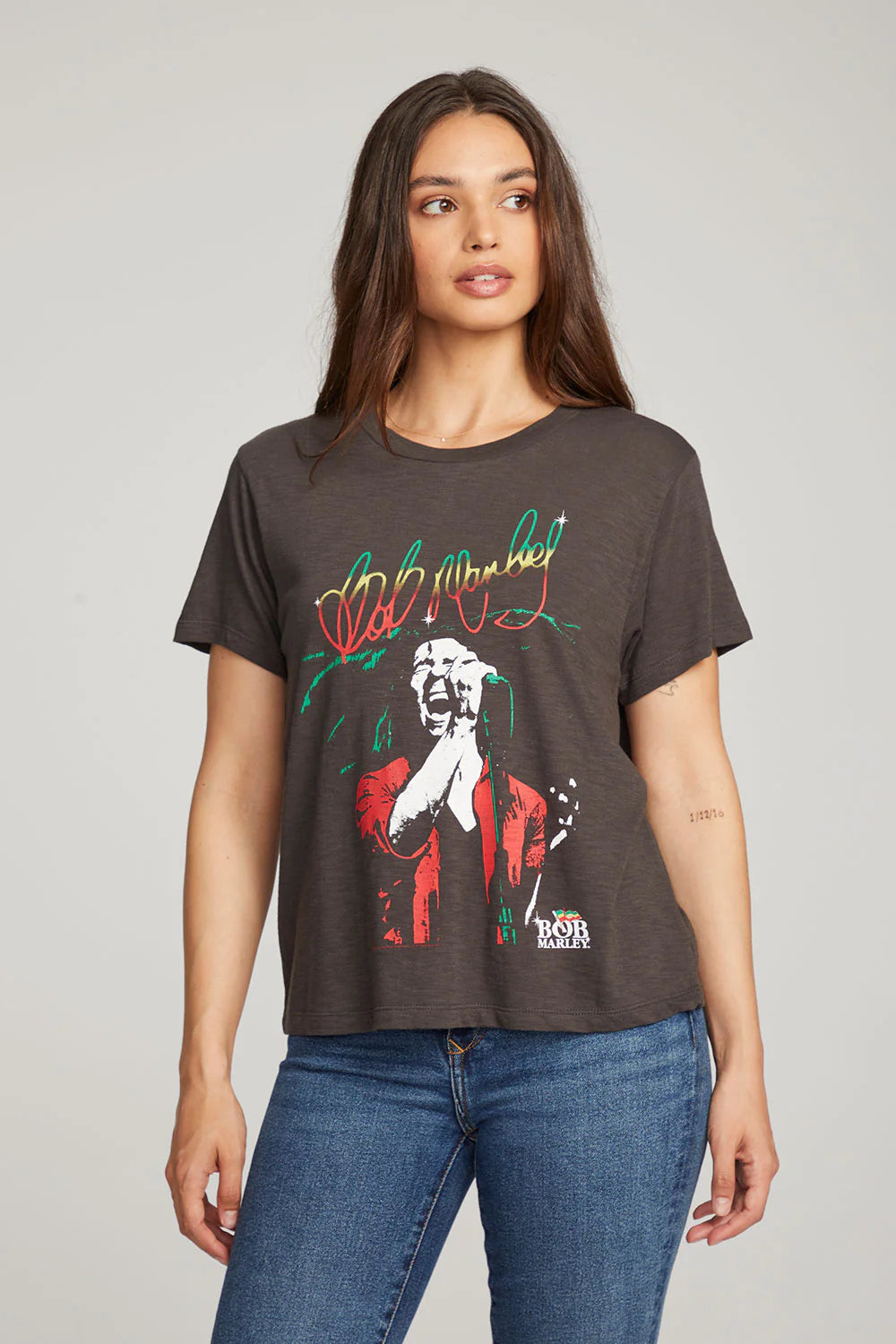 Bob Marley Live On Stage Vintage Black T-Shirt - Classic Concert Tee for Music Lovers & Reggae Fans