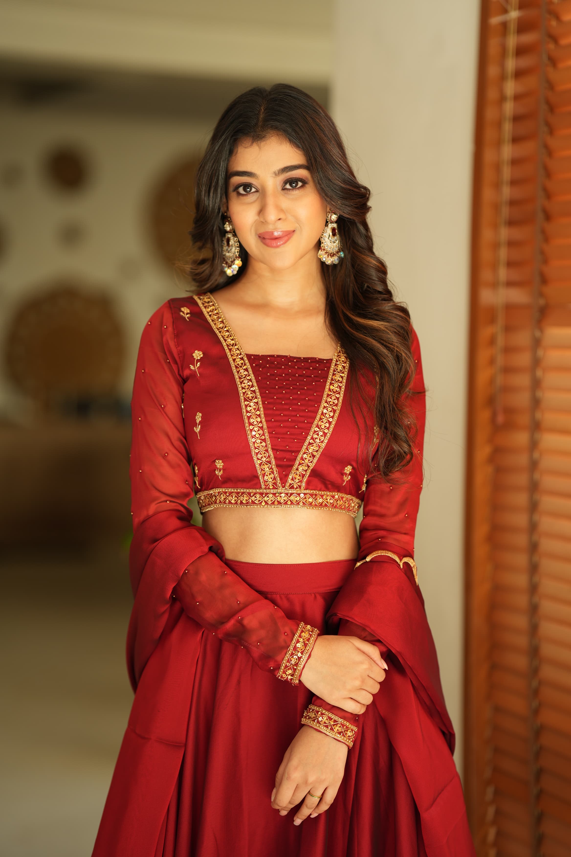 DD570 Yadhavi Premium Handwork Lehenga Choli - Elegant Indian Bridal Wear for Weddings & Festivals | Perfect for Sangeet, Mehendi & Reception Ceremonies