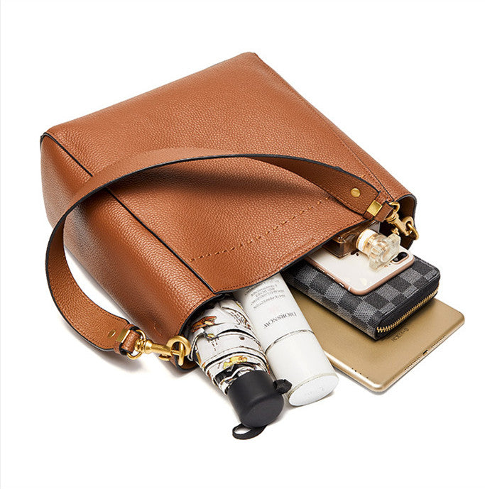 Stylish Versatile Leather Bucket Bag for Women - Fashionable Crossbody & Shoulder Bag - Perfect for Work, Travel & Everyday Use