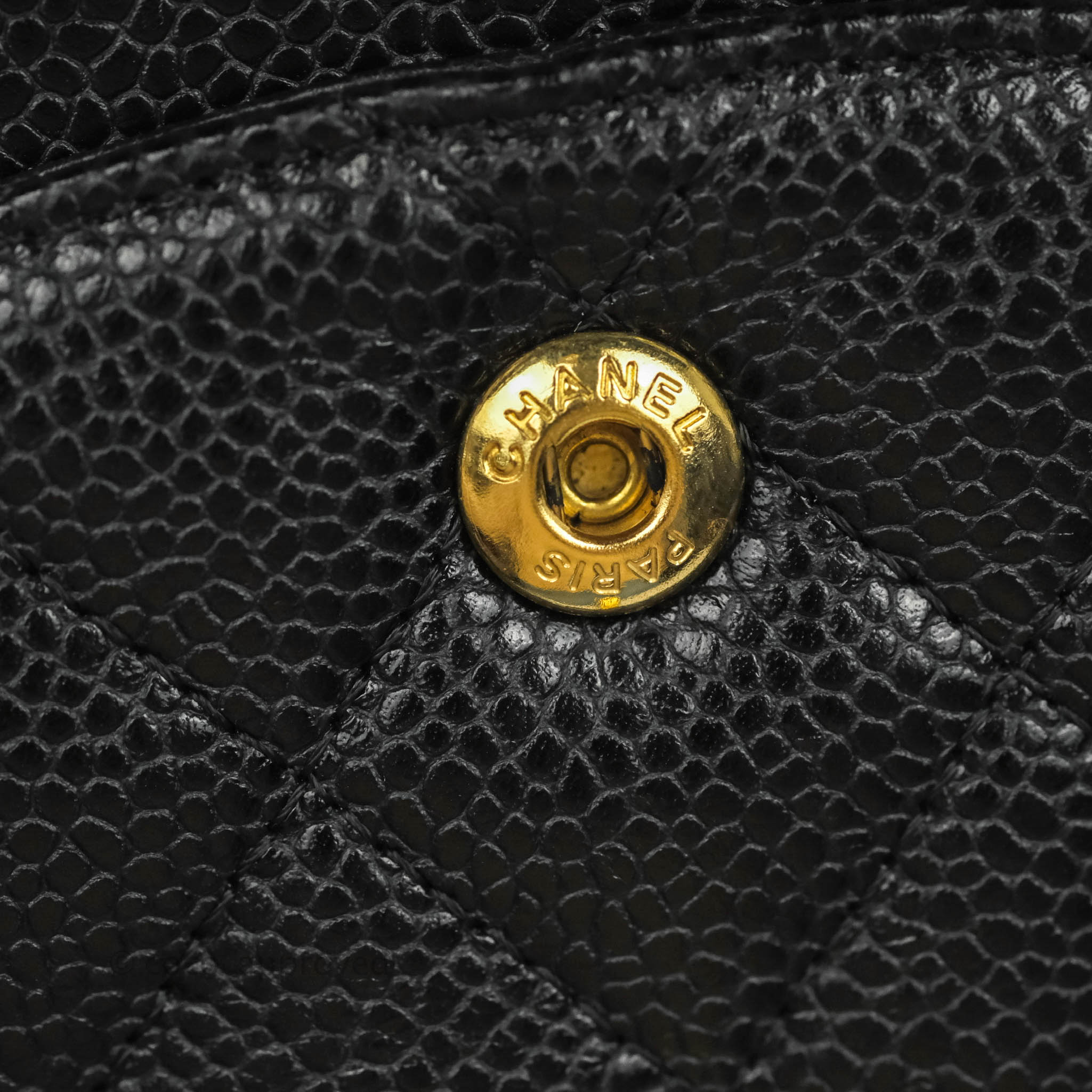 Chanel Classic M/L Medium Double Flap Bag in Black Caviar Leather with 24K Gold Hardware - Perfect for Luxury Fashion & Evening Events