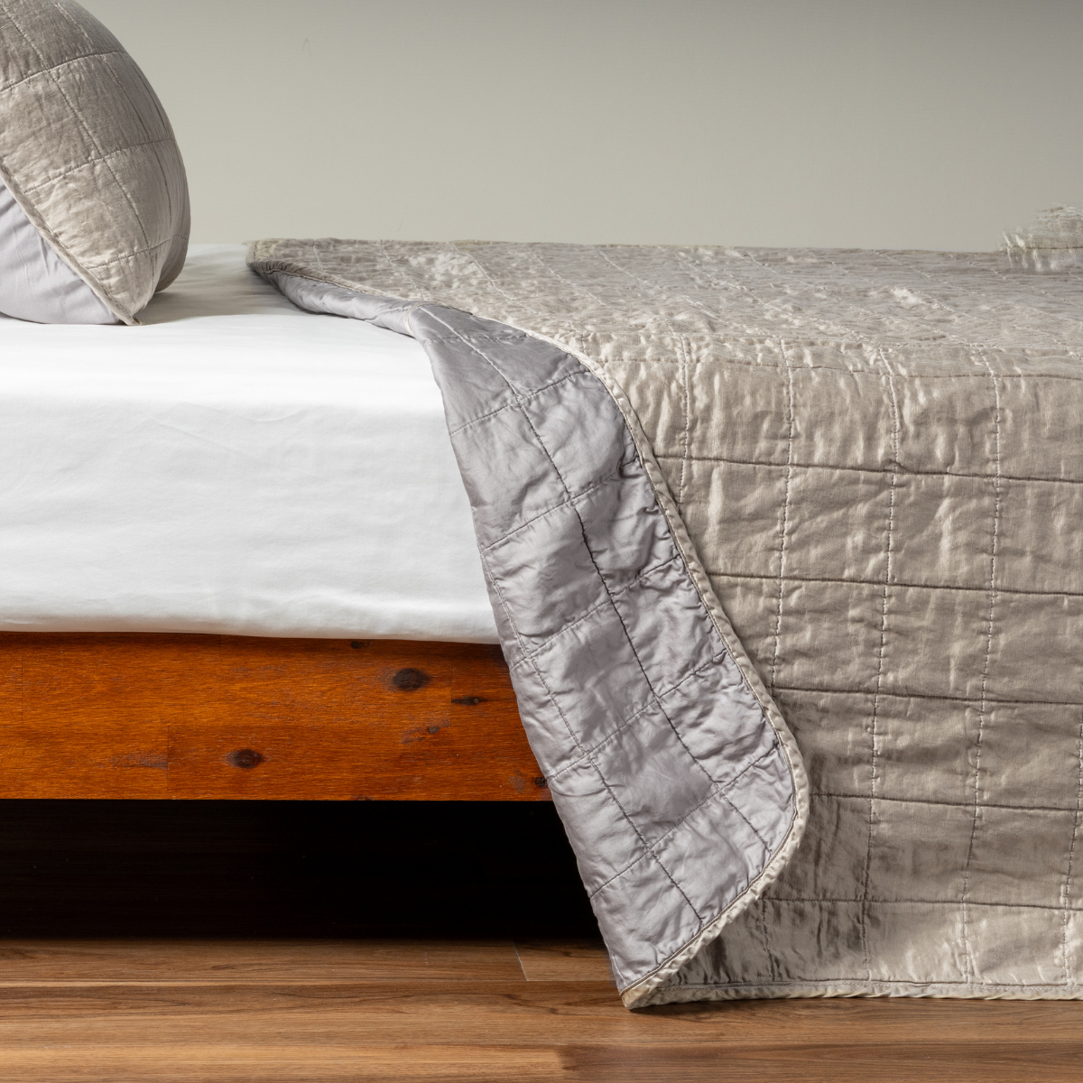 Sel Coverlet - Soft & Breathable Bedspread for All Seasons | Lightweight Quilted Blanket for Bedroom Decor, Guest Room & Cozy Home Styling