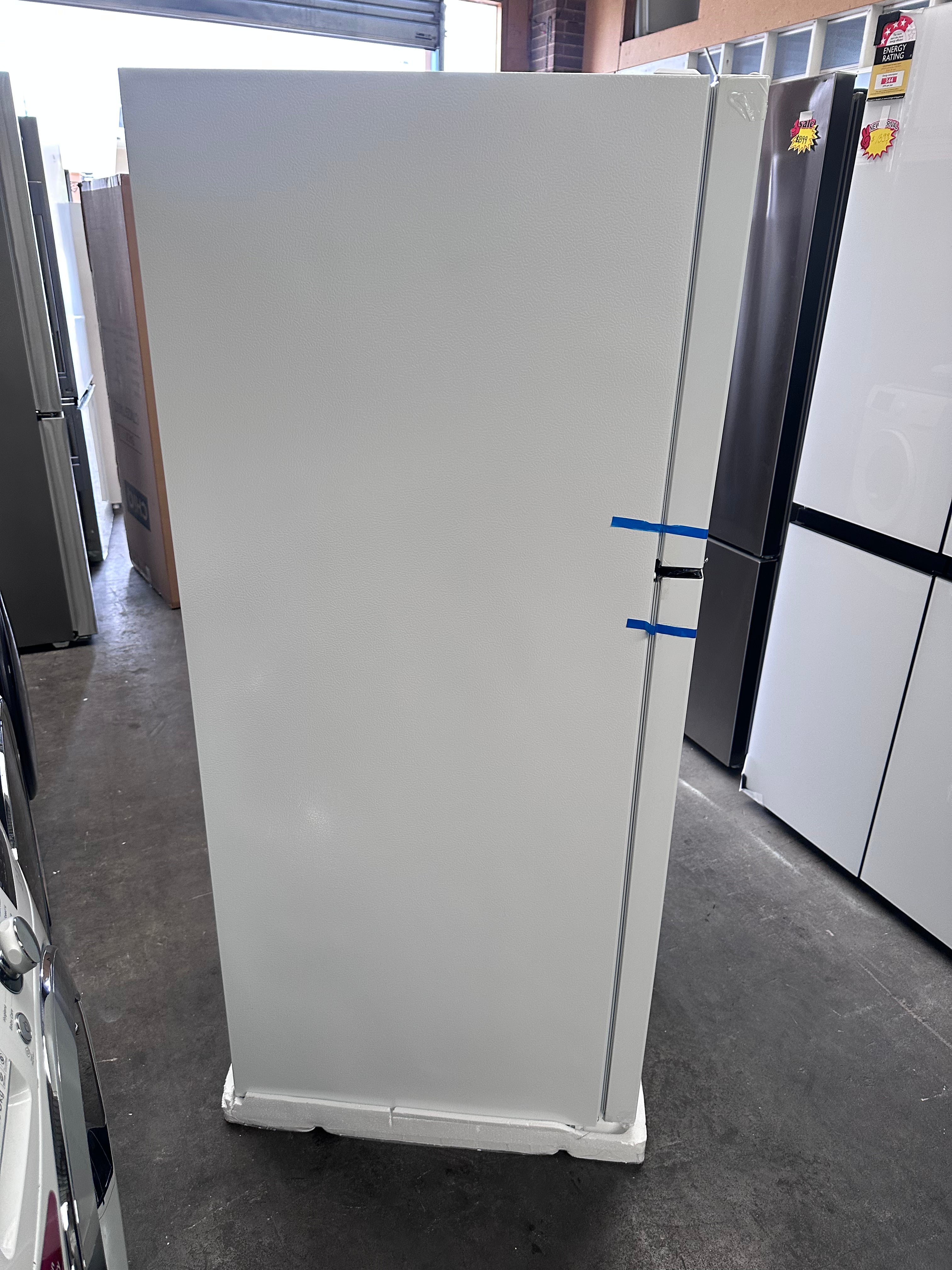 Brand New CHiQ 297L Top Mount Refrigerator CTM297NW3 - Energy Efficient, 5 Year Warranty - Perfect for Kitchens, Apartments & Small Homes