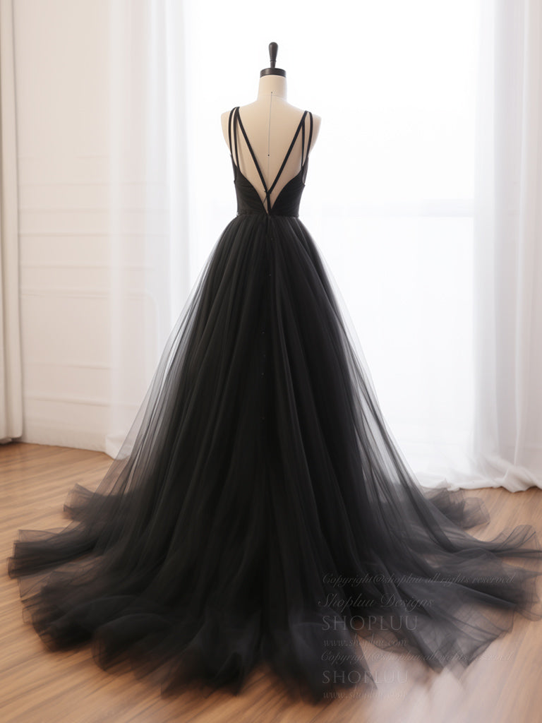 Elegant A-Line V-Neck Black Tulle Long Prom Dress - Perfect for Formal Dances, Evening Galas & Special Occasions