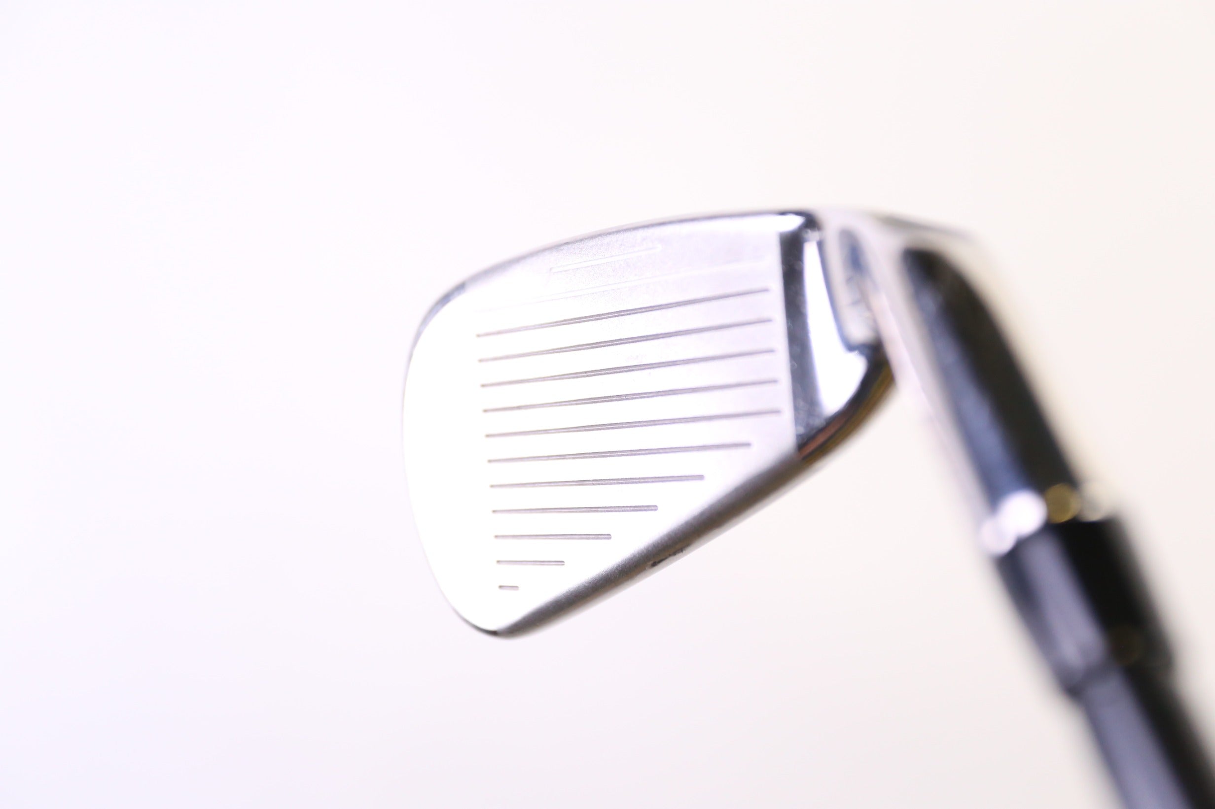 Used Callaway RAZR X HL 6 Iron Left Handed Stiff Flex Golf Club - Perfect for Left-Handed Golfers Seeking Distance & Forgiveness on the Fairway