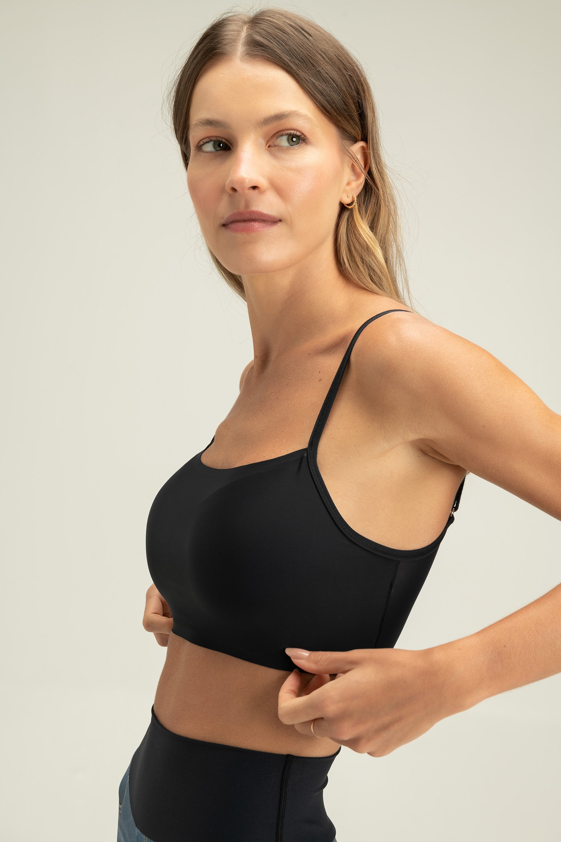 High-Performance Pro Sports Bra for Women - Moisture-Wicking & Supportive Workout Top for Running, Yoga & Gym - 450891