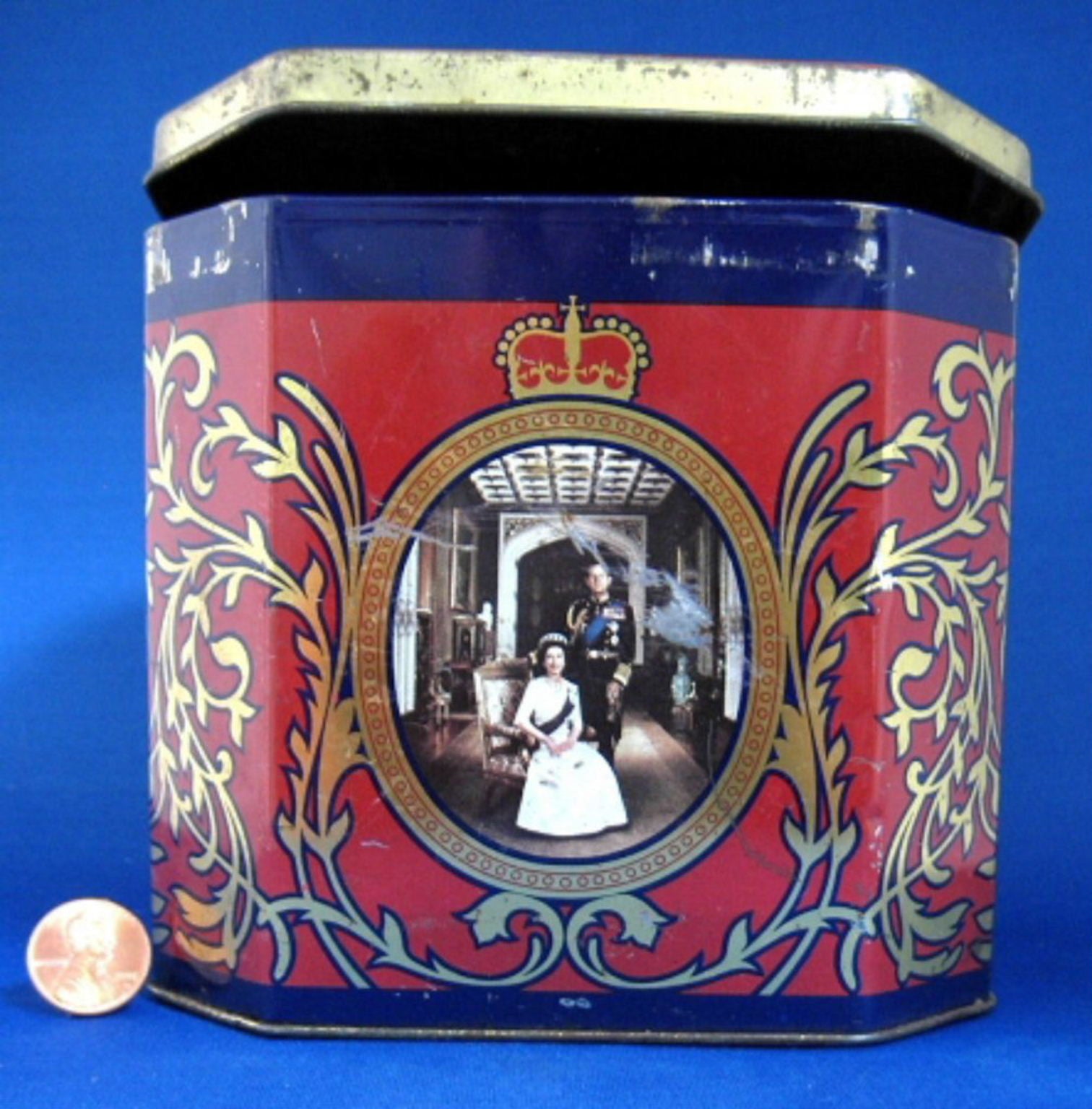 Vintage 1977 Queen Elizabeth II Silver Jubilee Commemorative Tea Tin - Red & Black Photo Design by Ringtons | Perfect for Royal Memorabilia Collectors & British Tea Lovers
