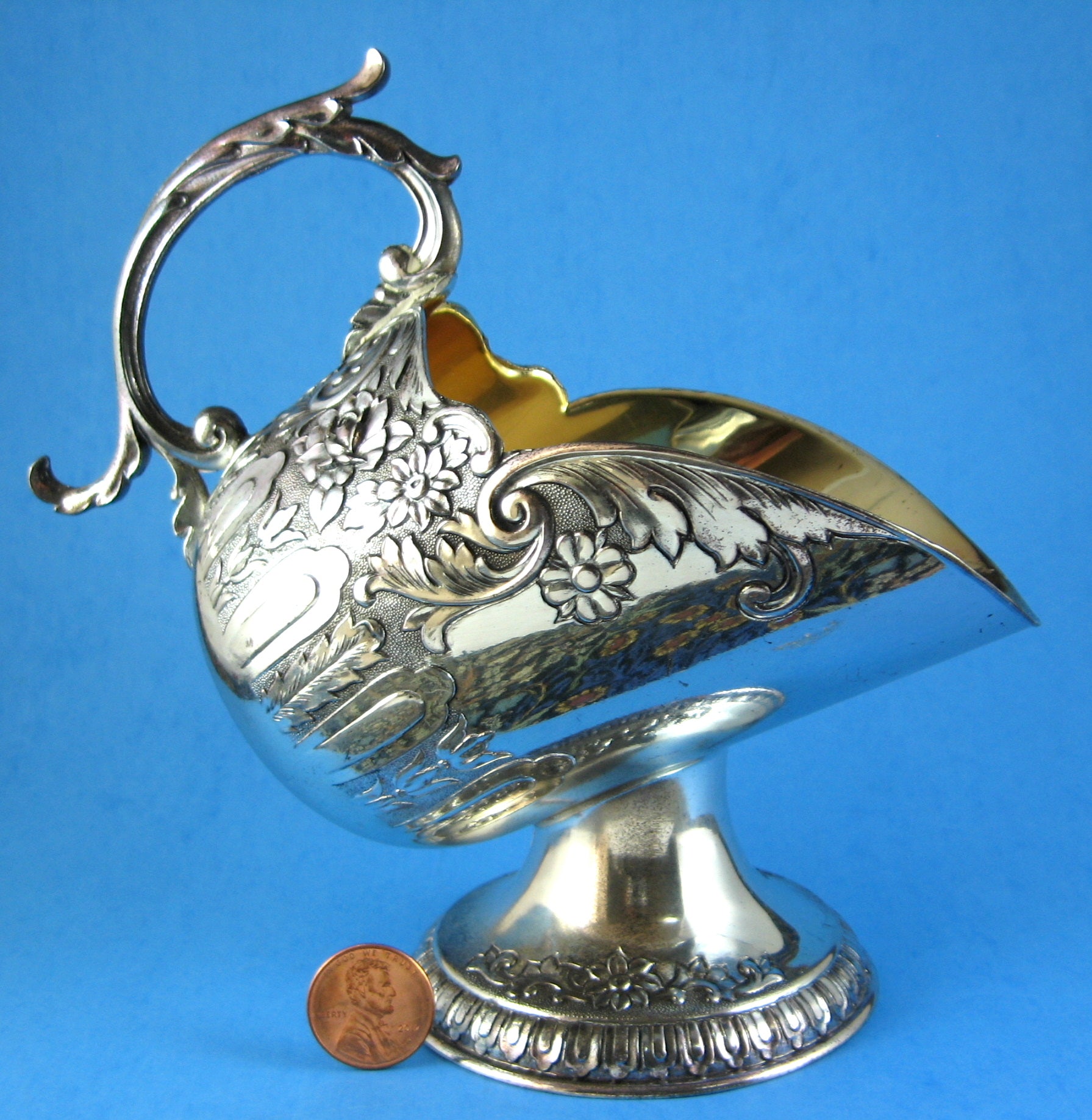 Vintage 1950s Floral Silver Sugar Bowl with Gold Wash - Antique Tea Time Serving Dish for Afternoon Tea, Coffee Service & Elegant Table Setting