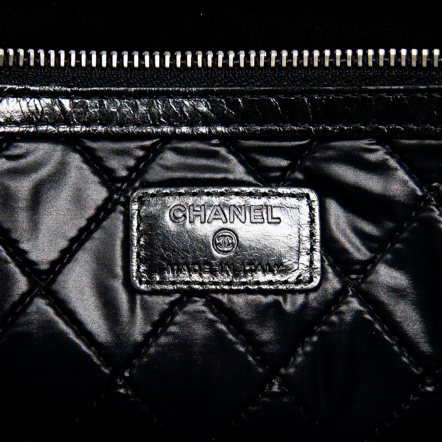 Chanel Black Feministe Mais Feminine Clutch Bag - Luxury Designer Evening Clutch for Women, Perfect for Parties, Weddings & Special Occasions