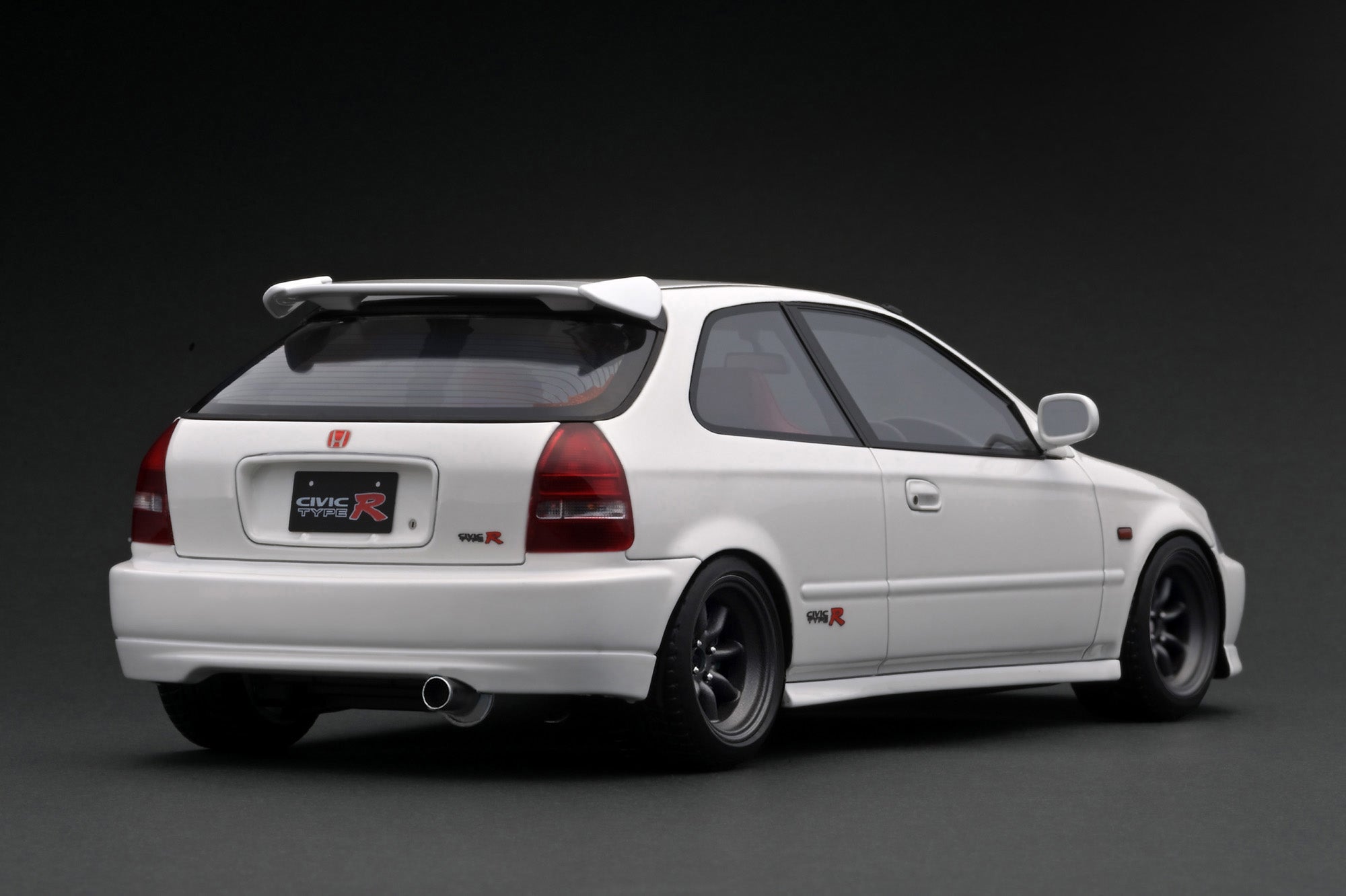 1:18 Scale Honda Civic Type R EK9 White Diecast Model Car - Collectible Toy for Car Enthusiasts & Perfect Gift for Racing Fans