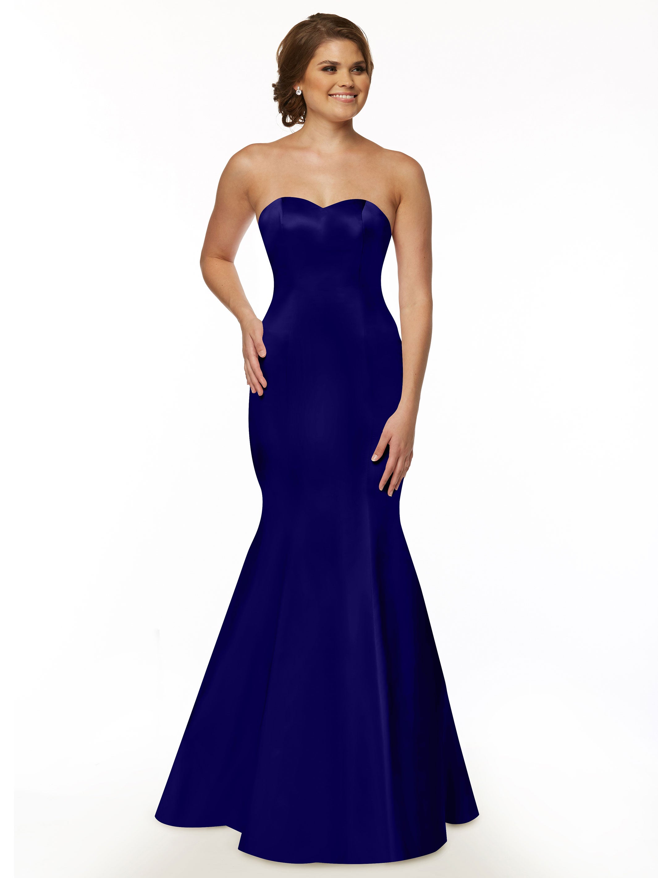Elegant Strapless Satin Fit and Flare Bridesmaid Dress with Sweetheart Neckline - Perfect for Weddings, Formal Events & Special Occasions