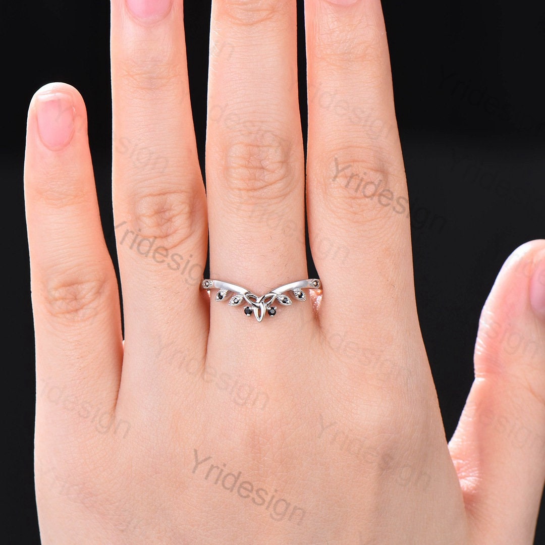 Celtic Knot Norse Viking Black Diamond Wedding Band for Women – Unique Curved Stacking Ring with Spinel – Perfect for Weddings, Anniversaries & Celtic-Themed Jewelry Collections
