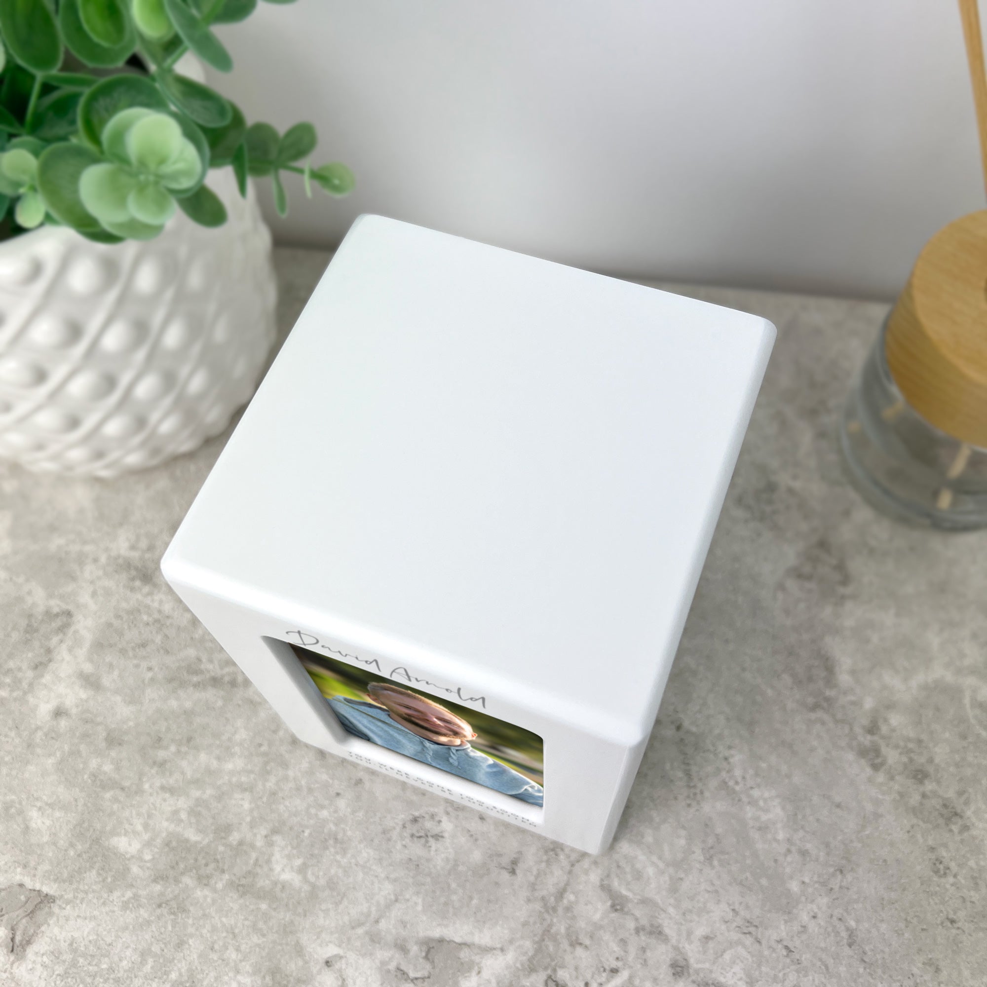 Personalized Cremation Urn for Ashes - Holds 9.5cm x 6cm Photo Portrait | 0.51 Litres Capacity - Memorial Keepsake for Loved Ones | Perfect for Home Display, Funeral Services & Memorial Ceremonies