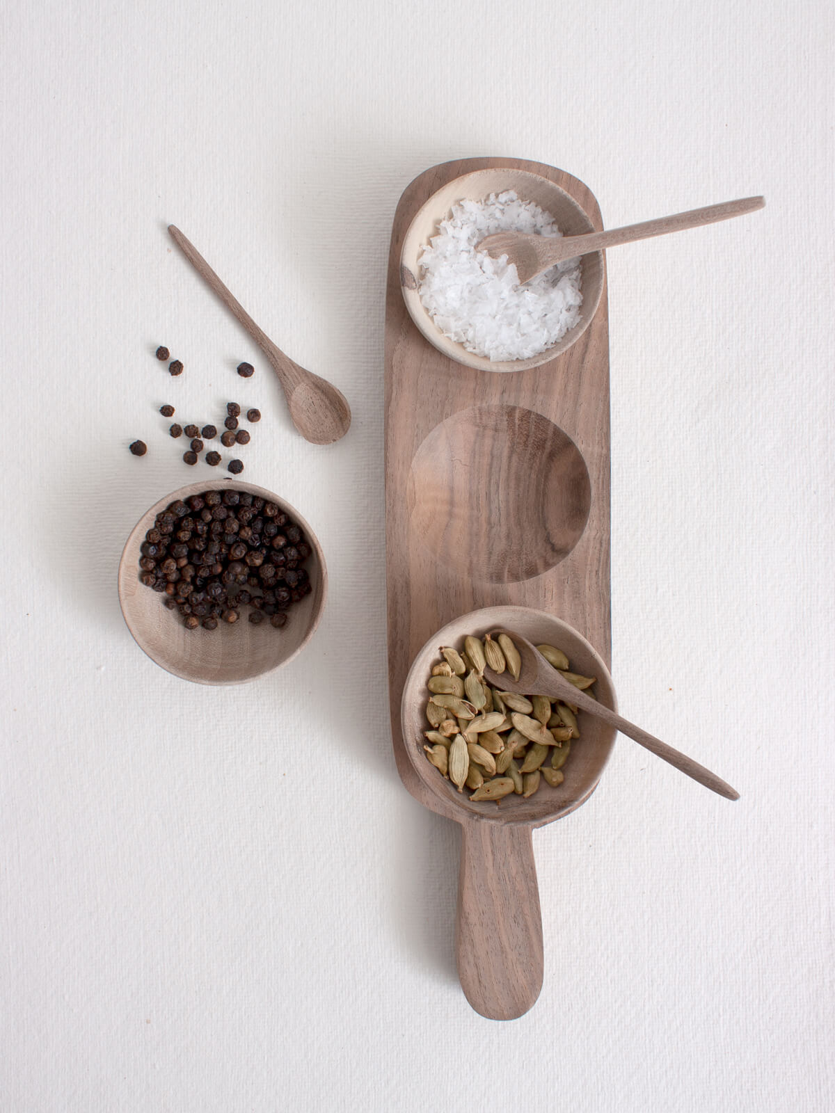 Premium Walnut Wood Serving Tray with 3 Mini Spice Bowls - Handcrafted Wooden Appetizer Platter for Cheese, Nuts, Snacks - Perfect for Entertaining, Kitchen Organization & Gift Giving